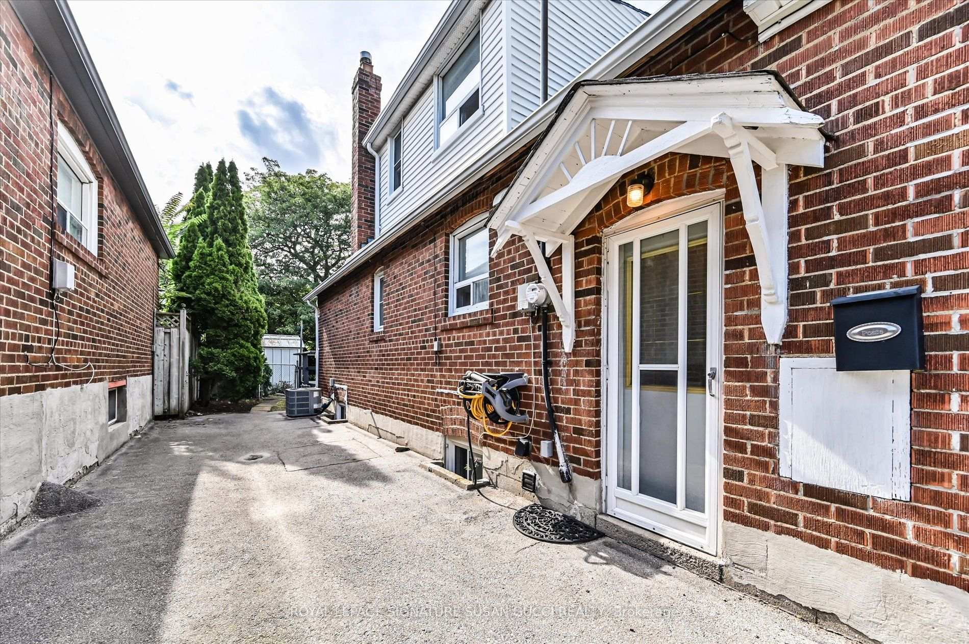 Property photo 28