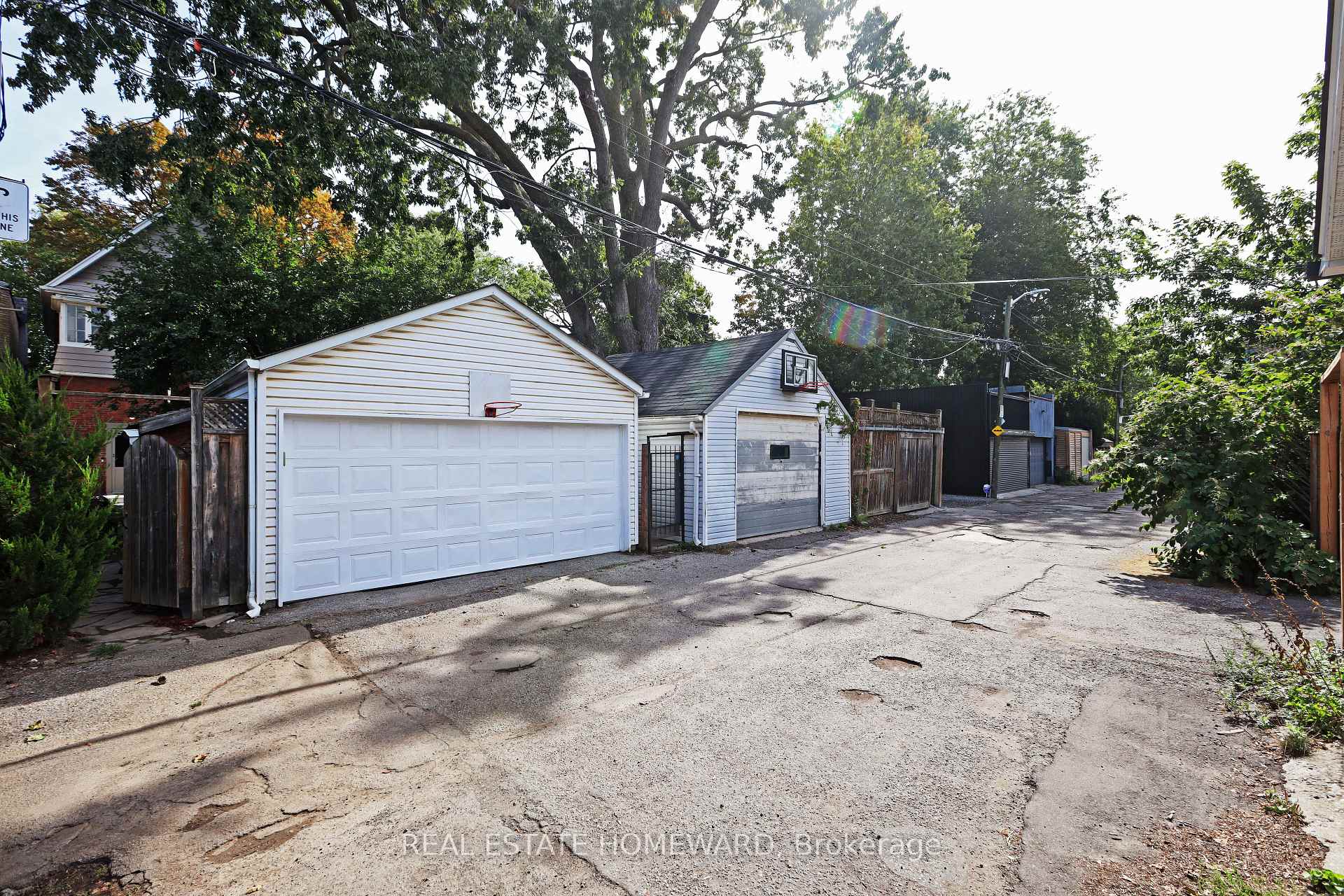 Property photo 38