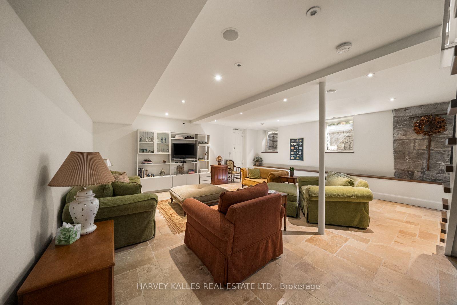 Property photo 36