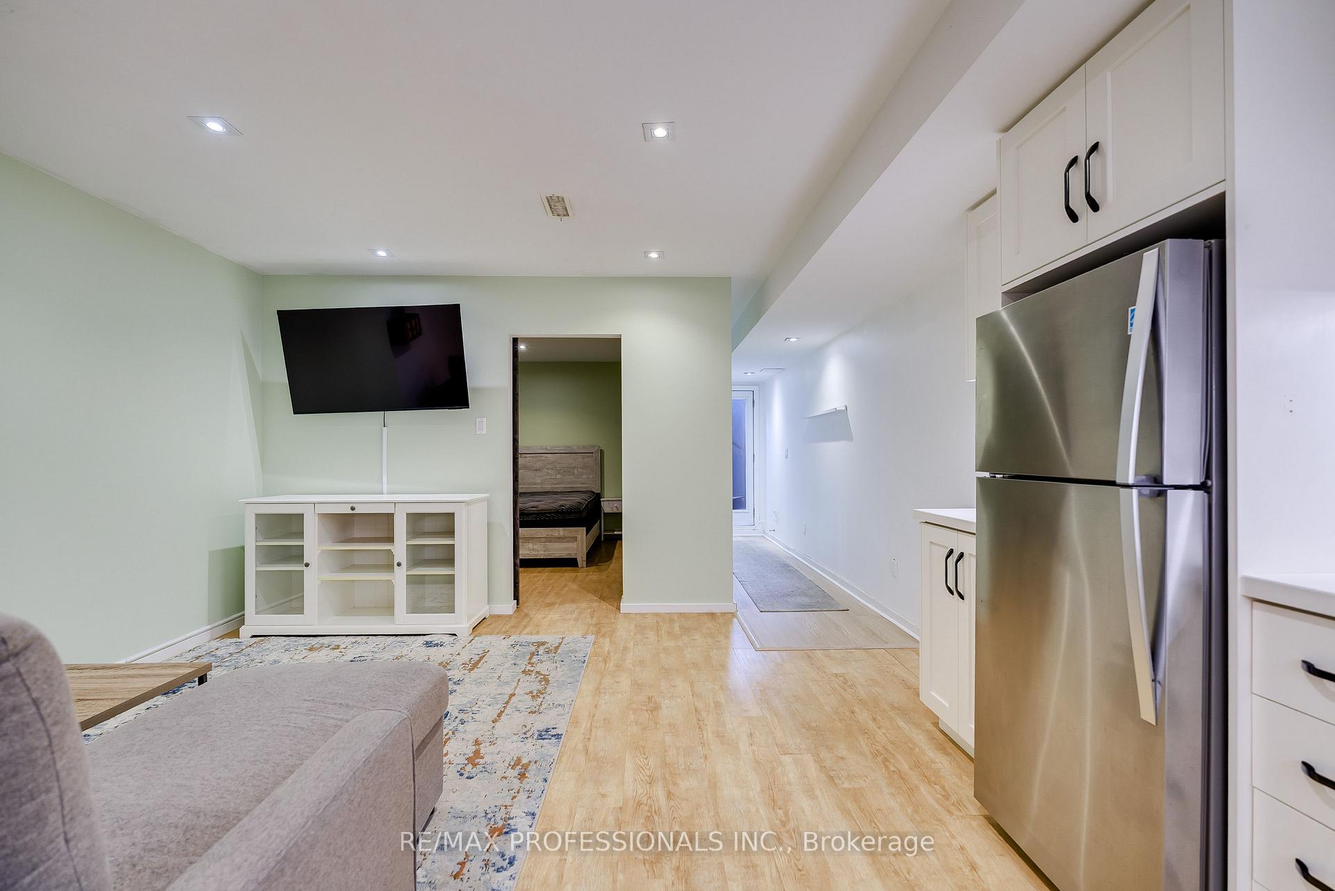 Property photo 35