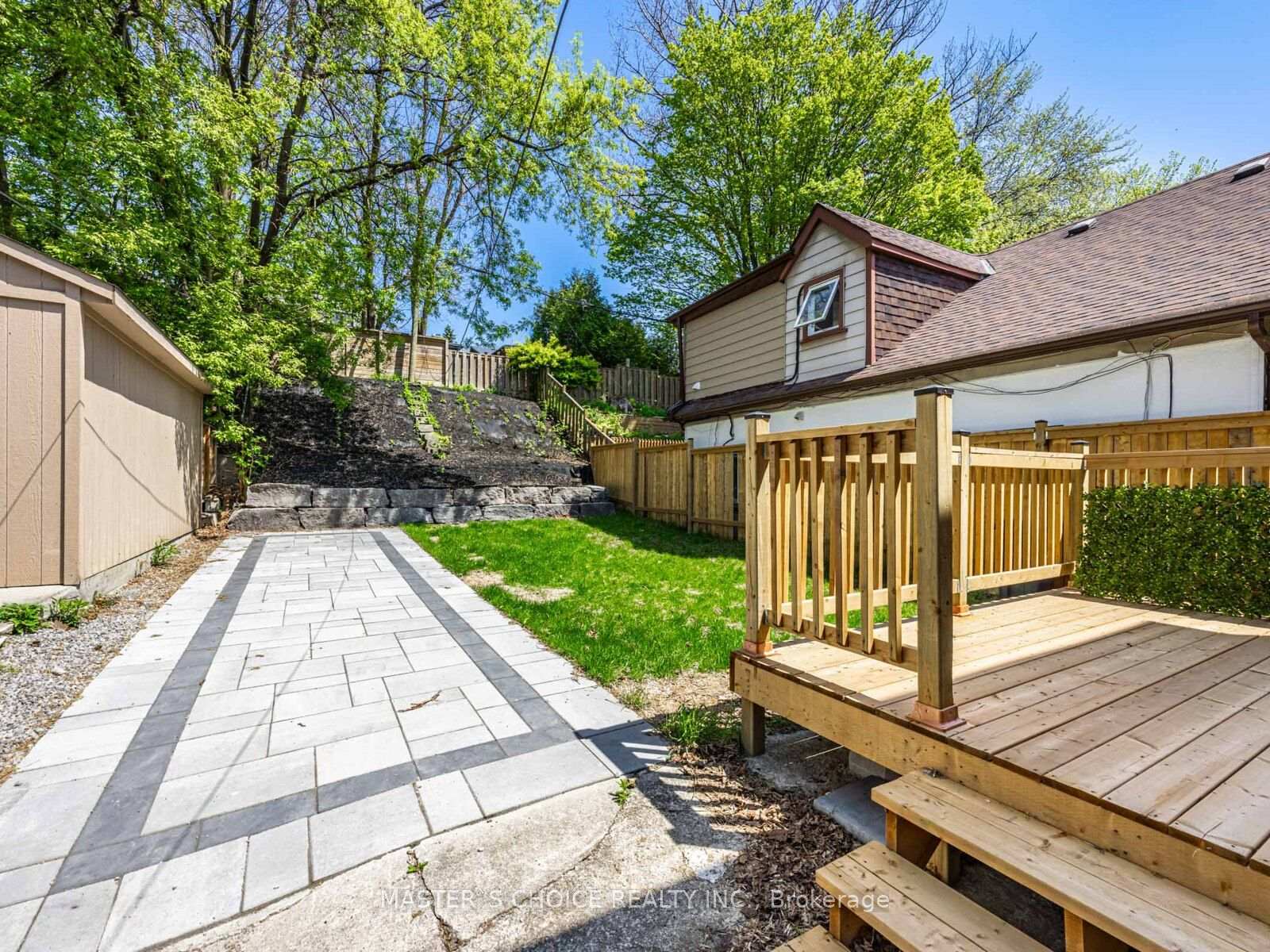Property photo 33