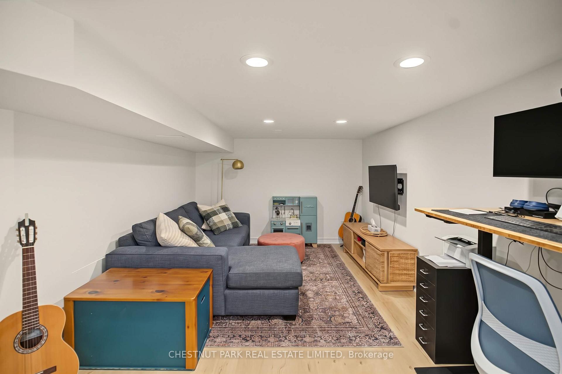 Property photo 35