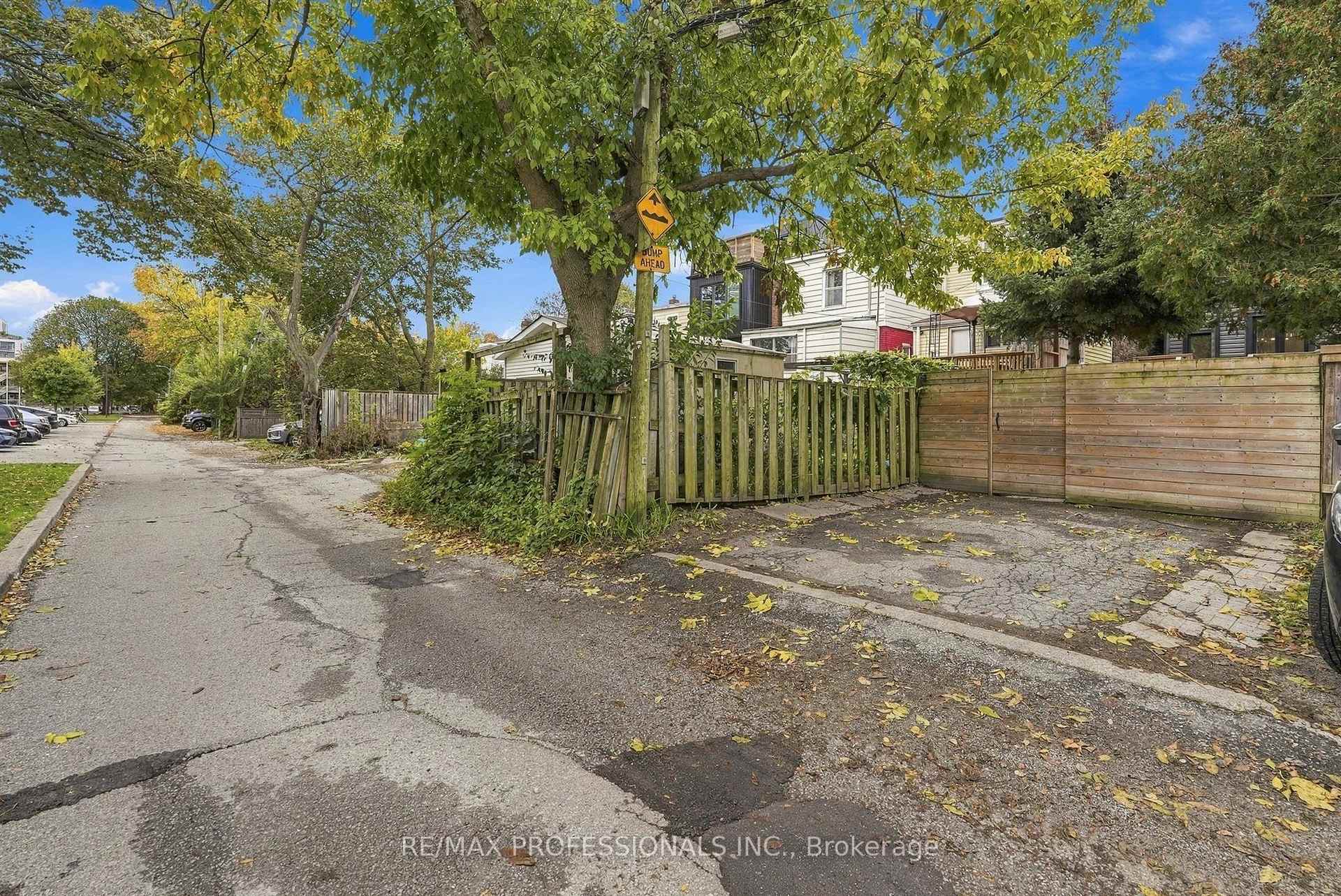 Property photo 43