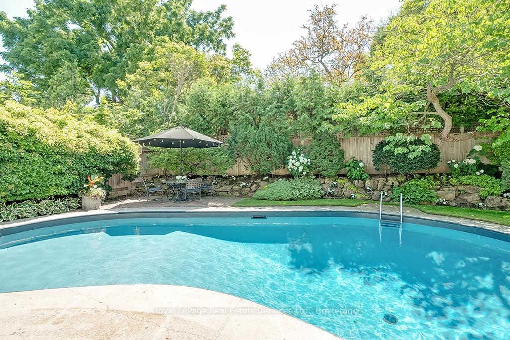 Property photo 44