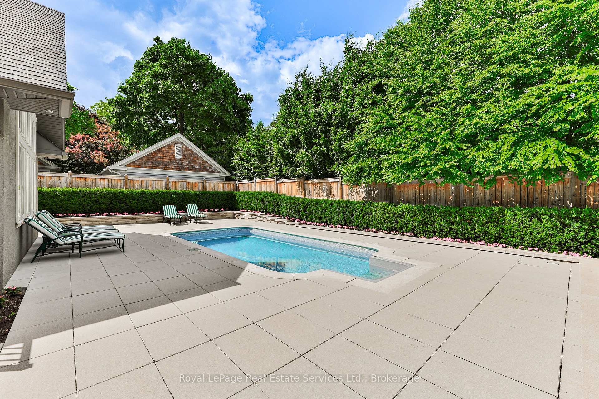 Property photo 33