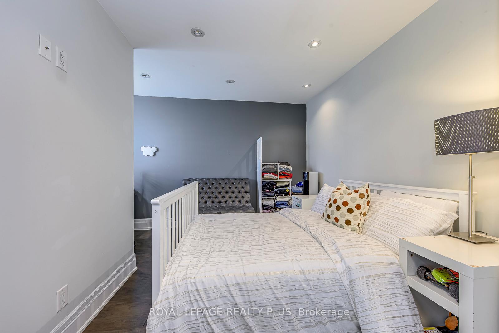 Property photo 32