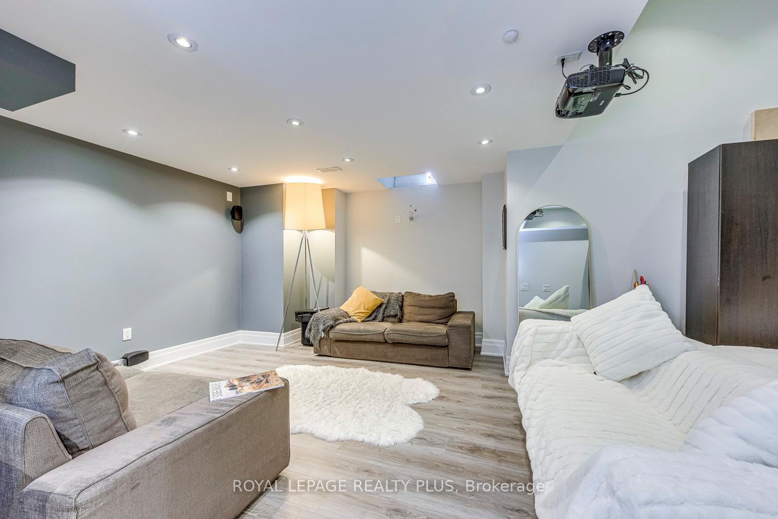 Property photo 43