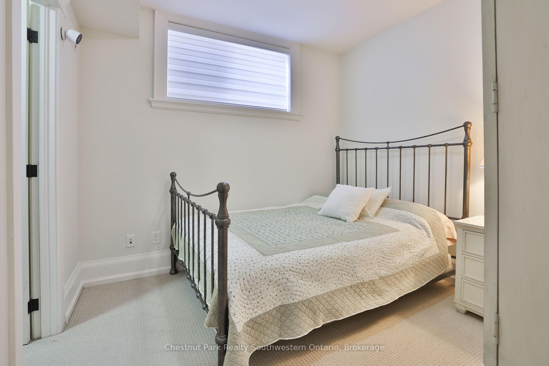 Property photo 37
