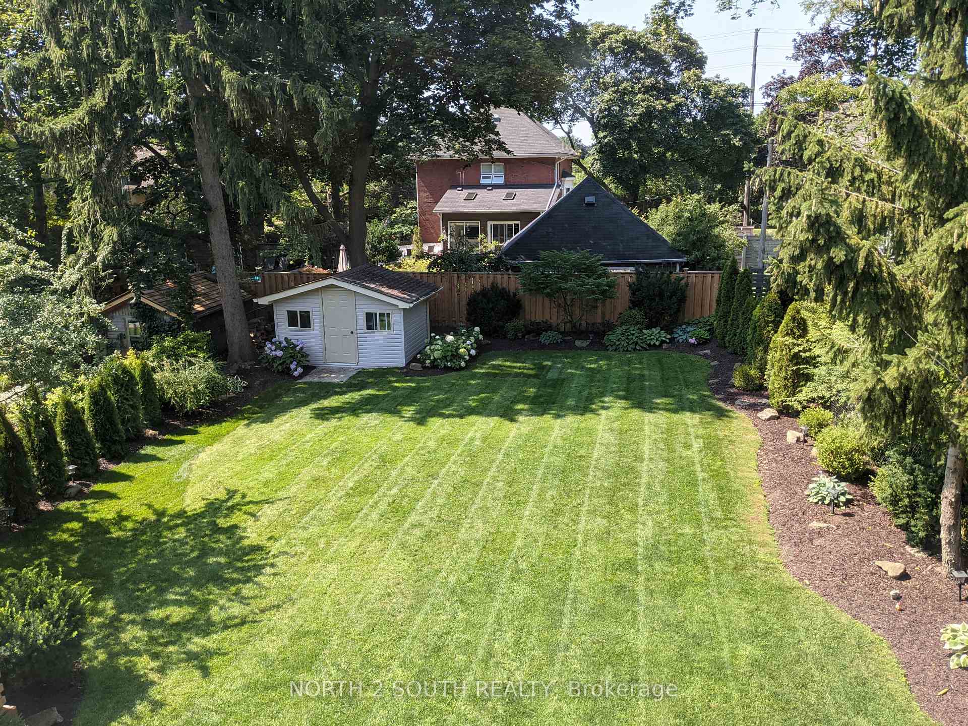 Property photo 32
