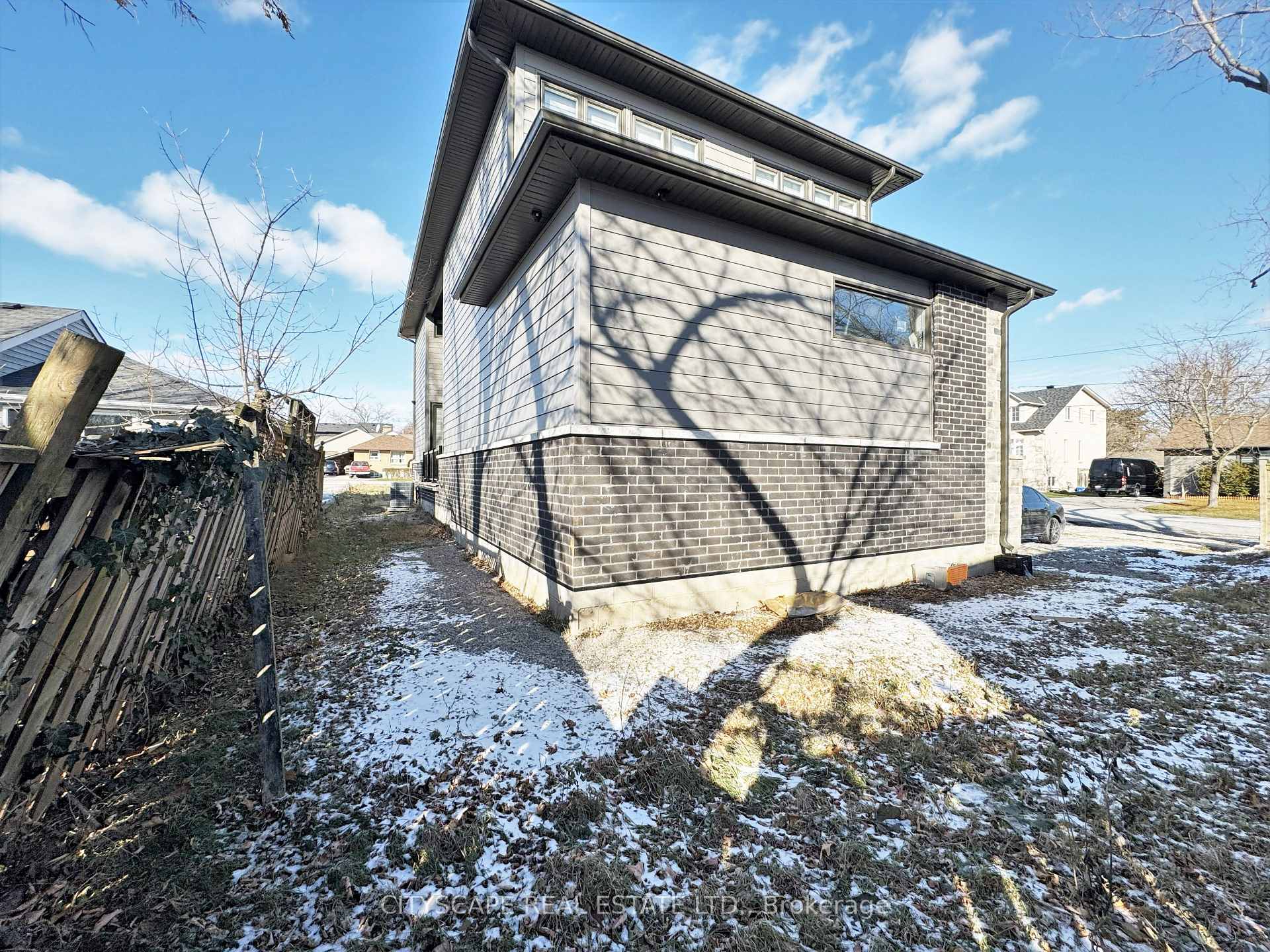 Property photo 40