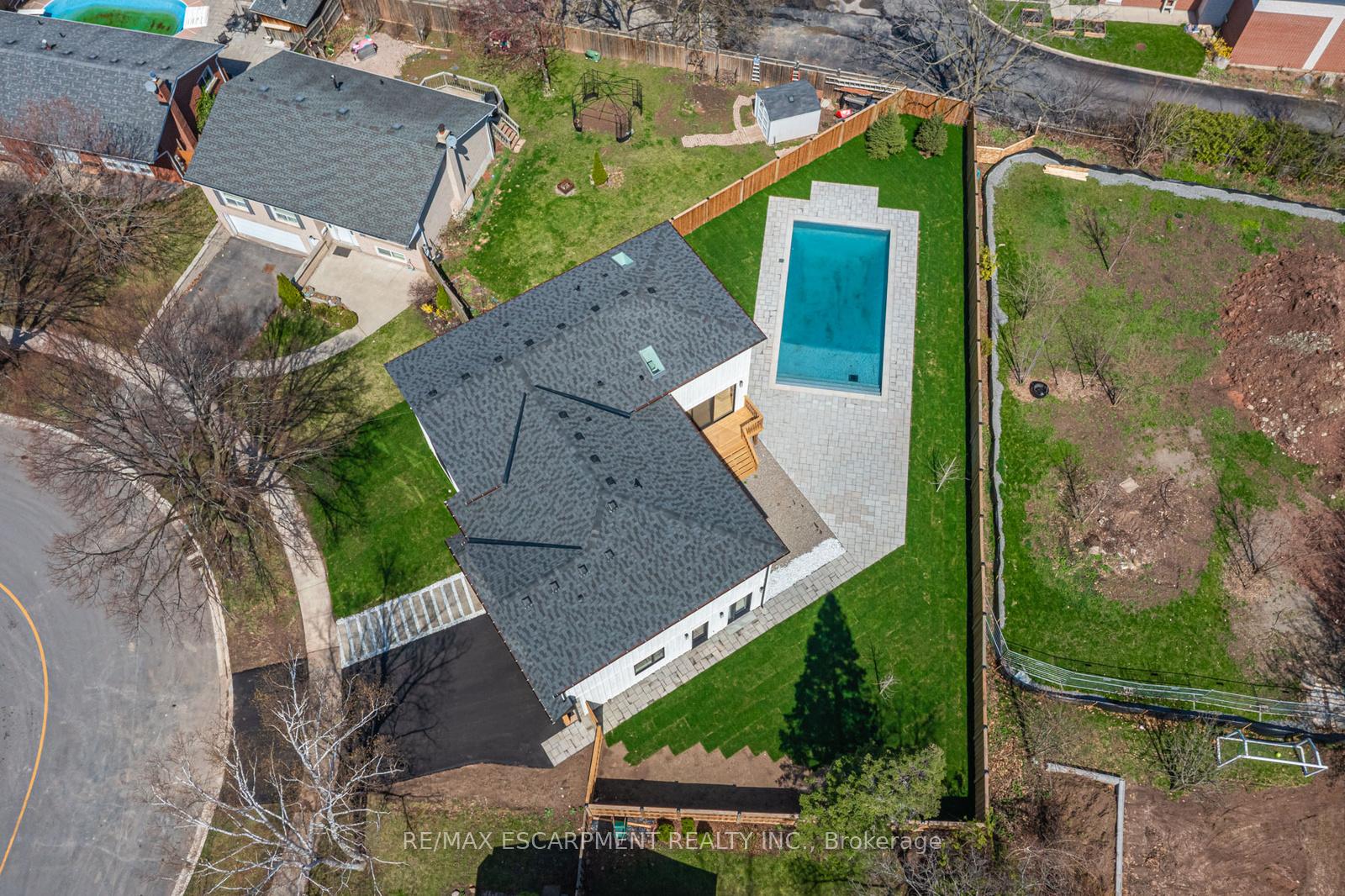 Property photo 37