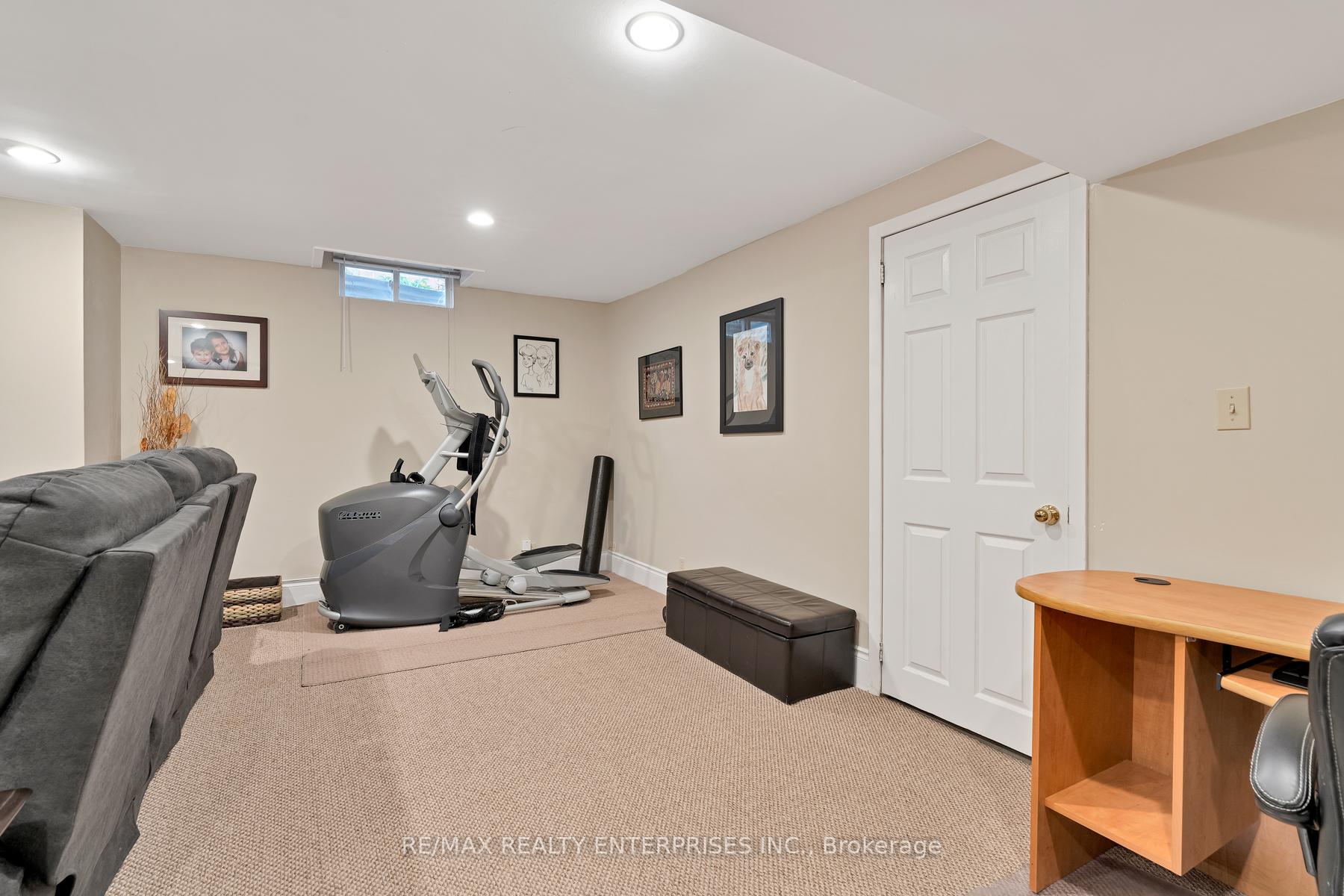 Property photo 33