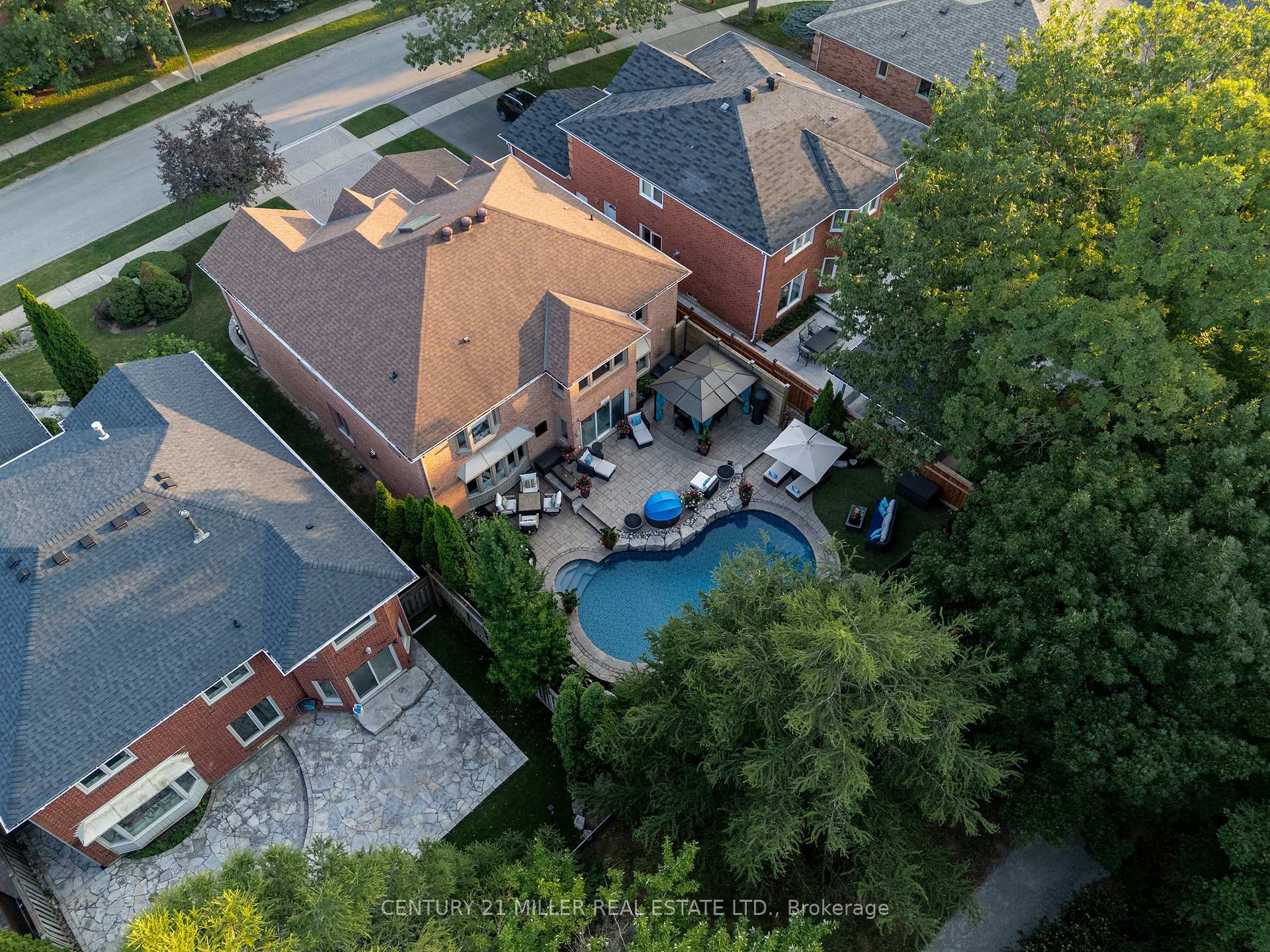 Property photo 38