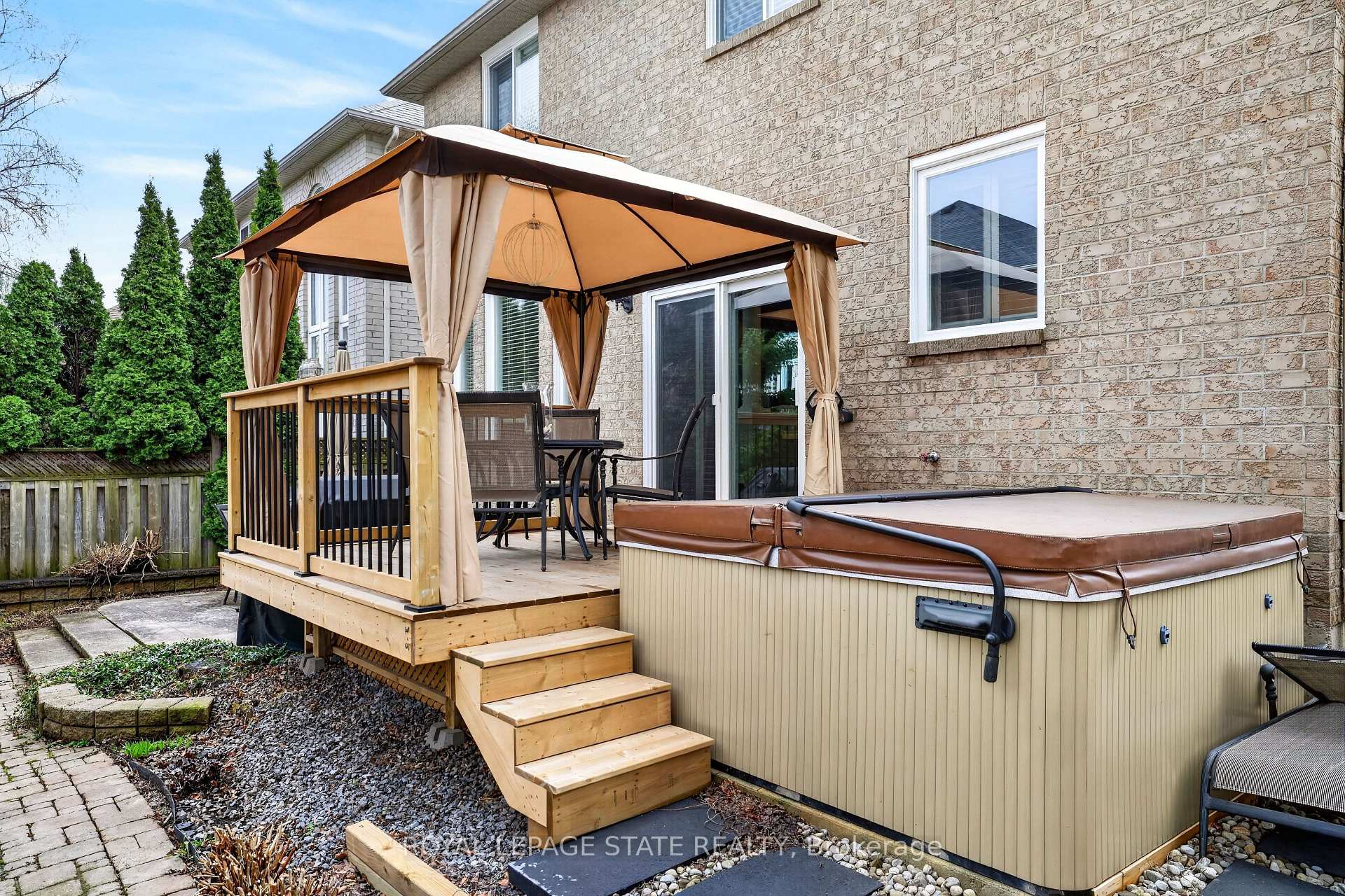 Property photo 35