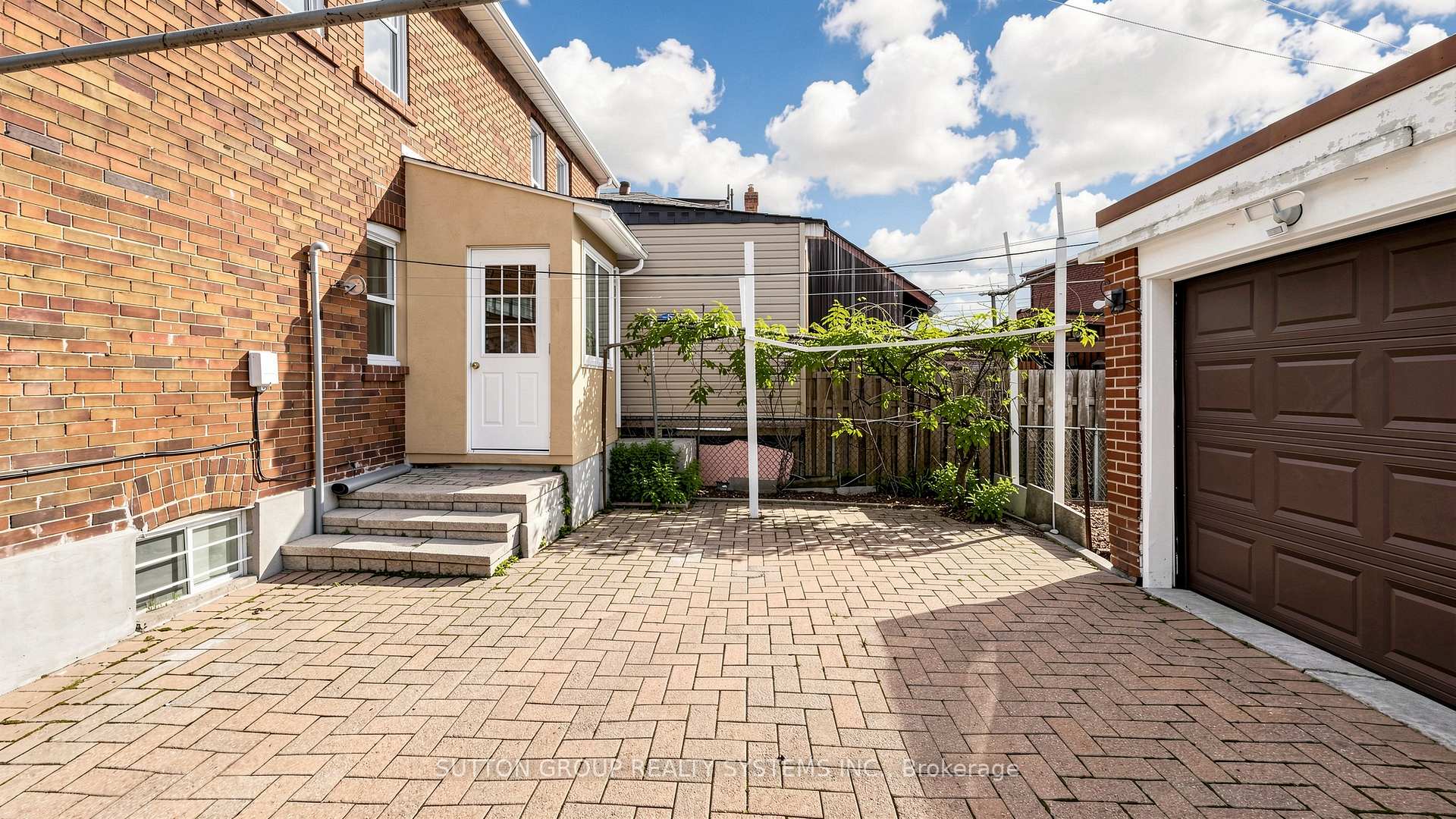 Property photo 44