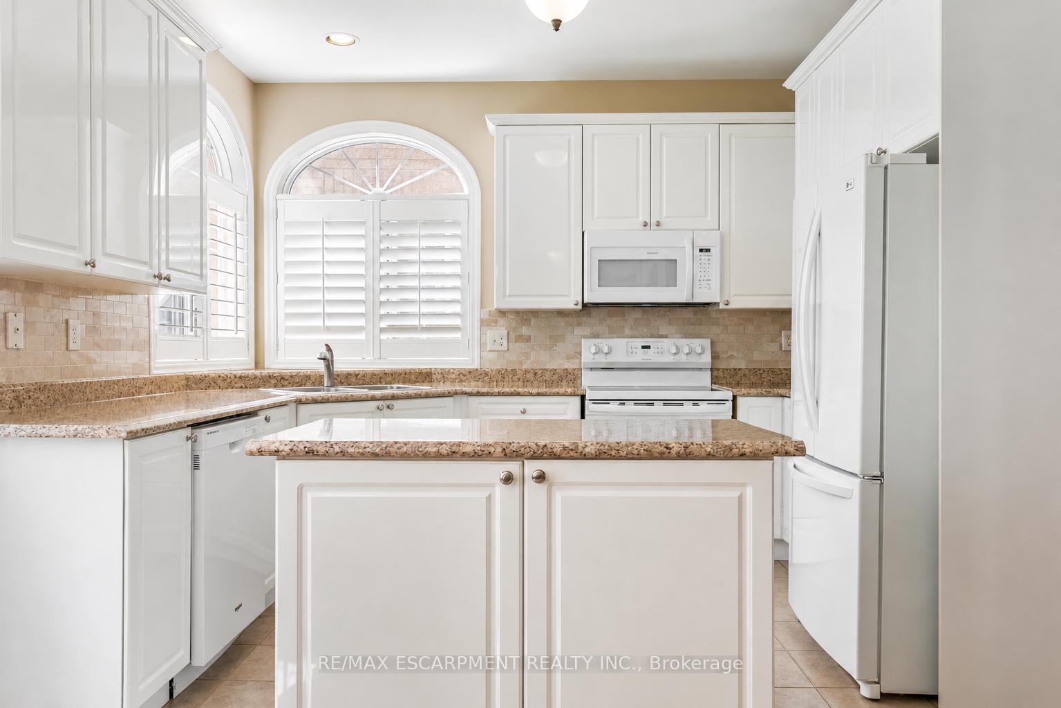 Property photo 50