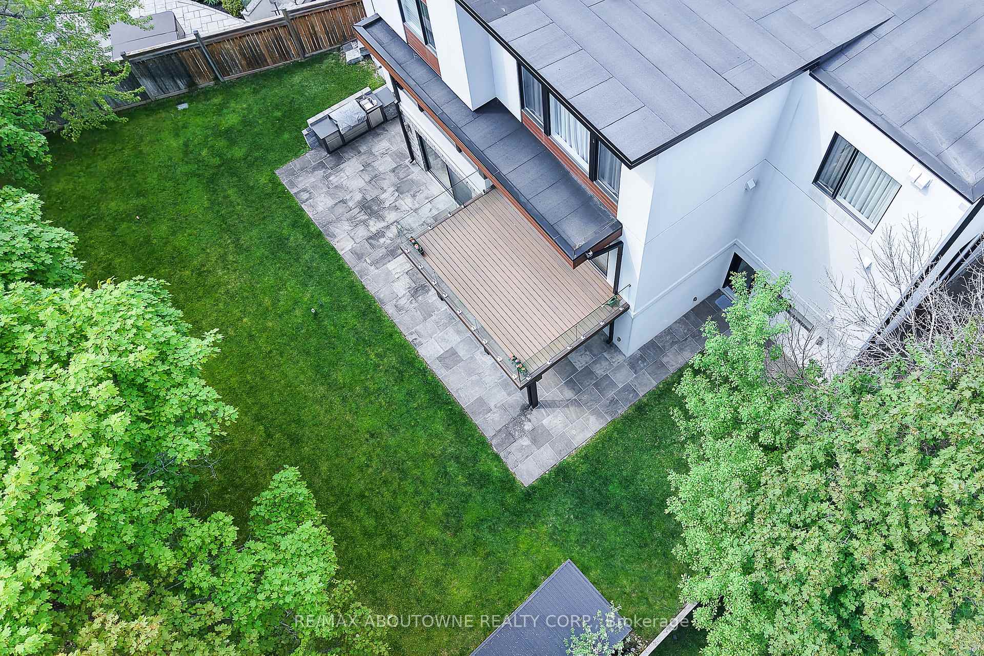 Property photo 44