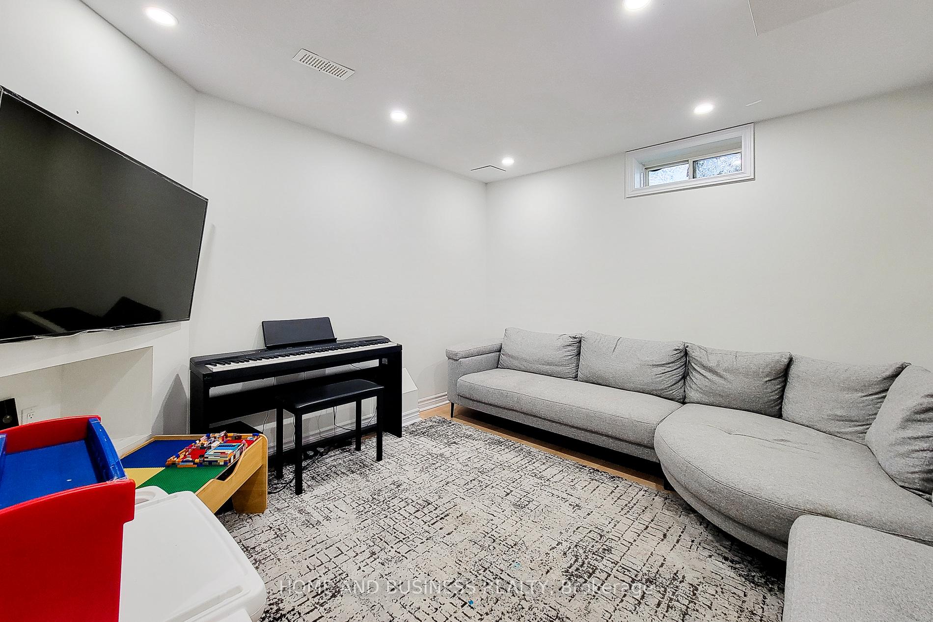 Property photo 25