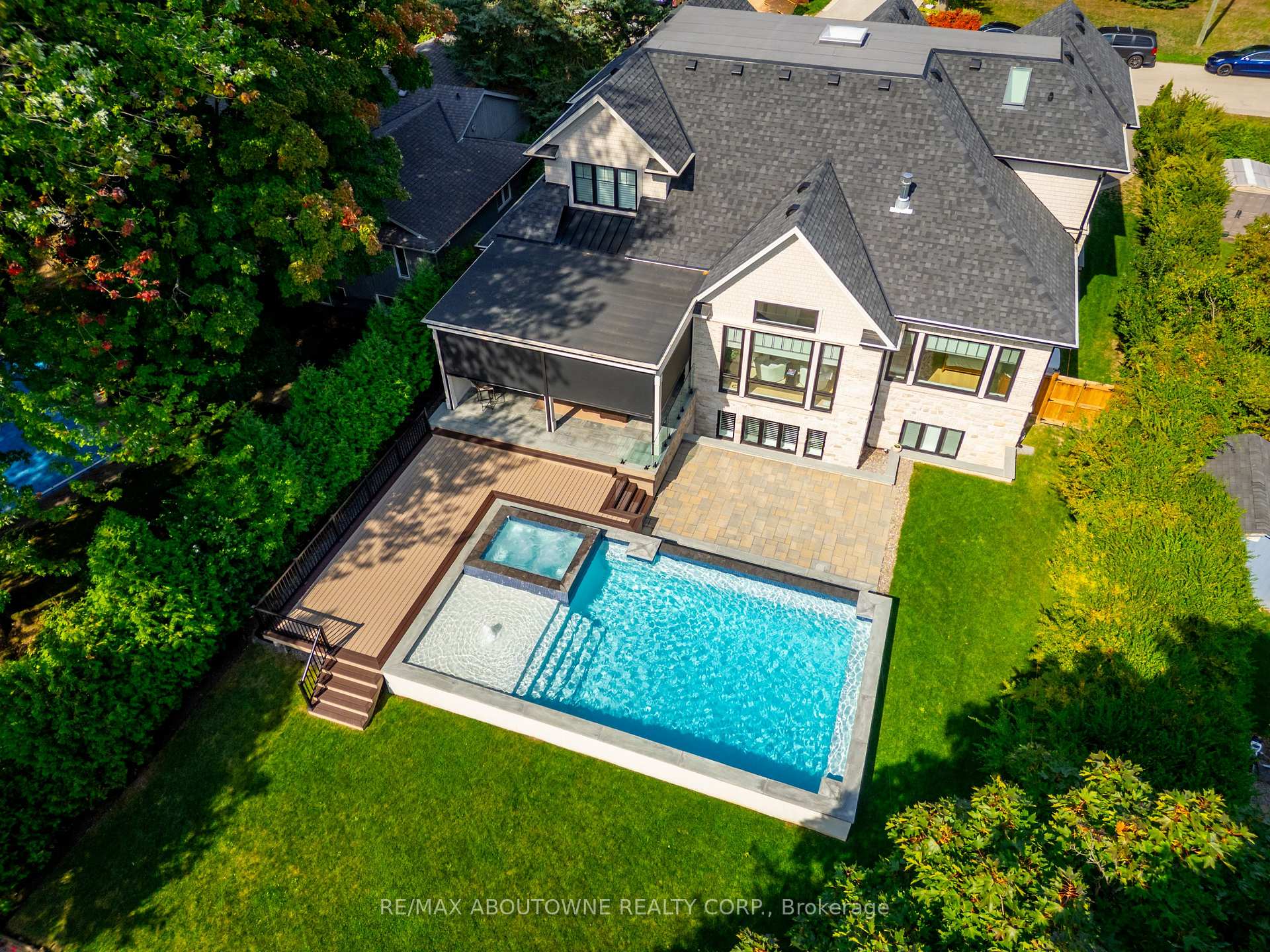 Property photo 37