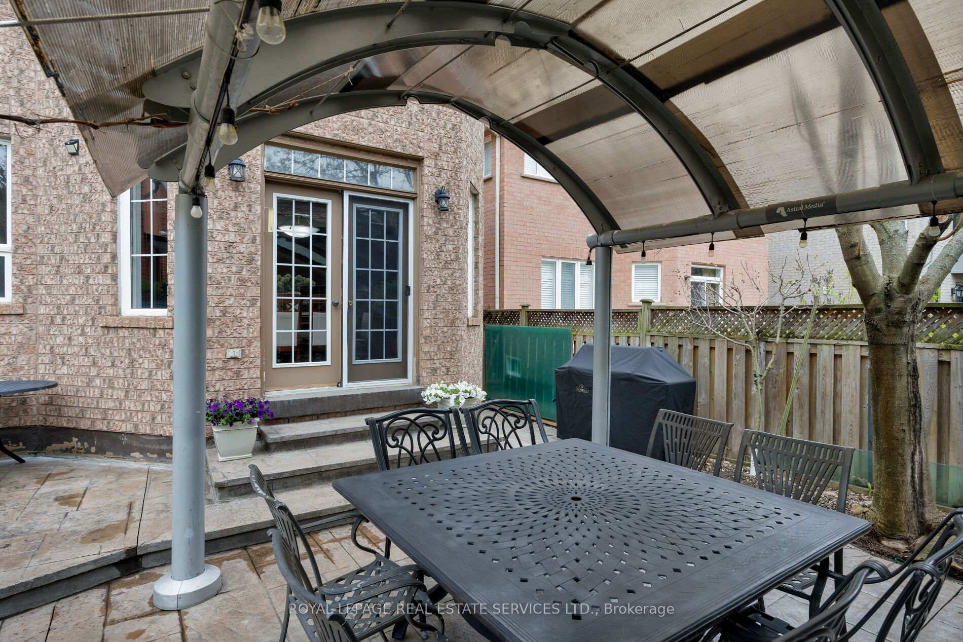 Property photo 28