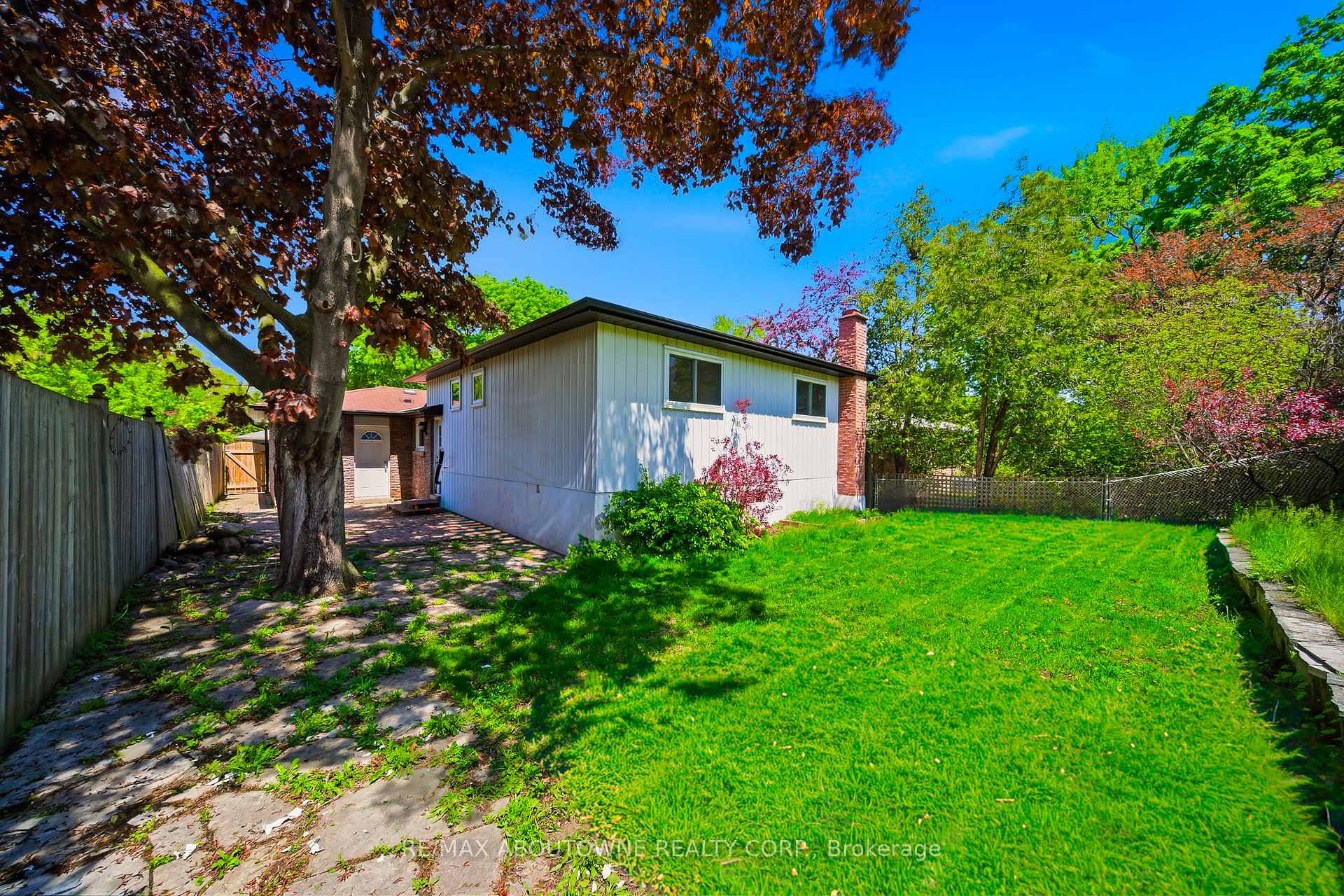 Property photo 32