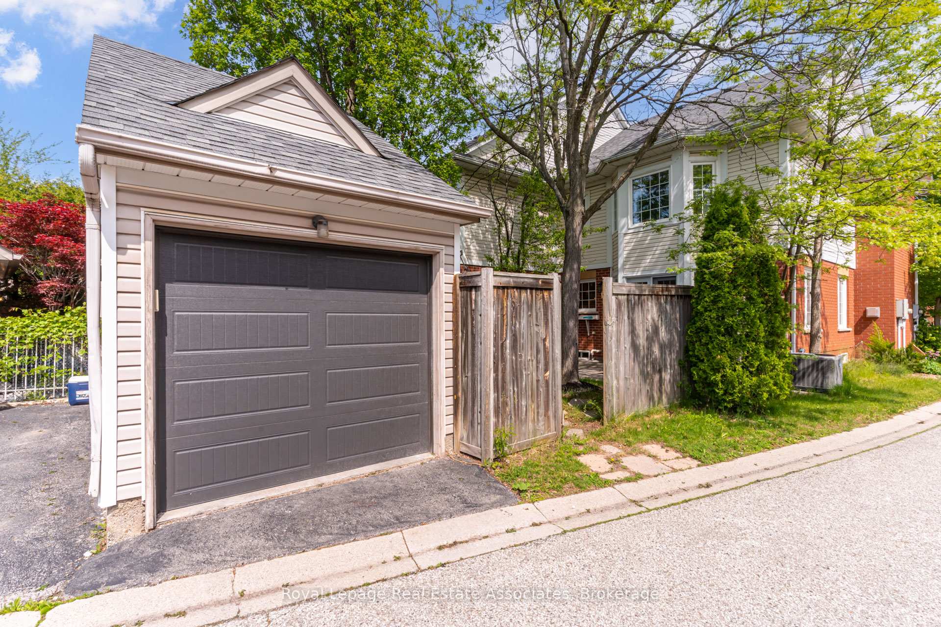 Property photo 46