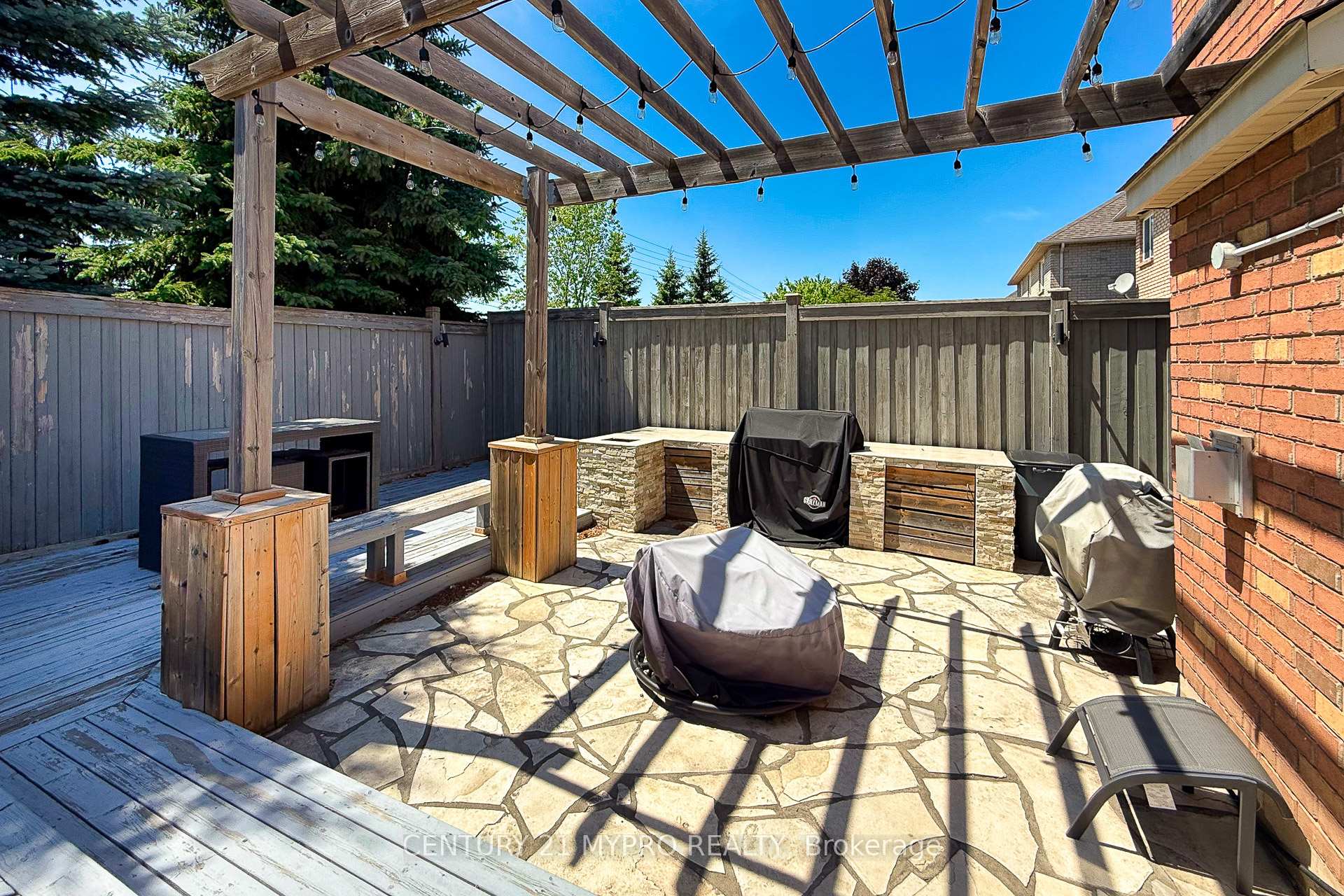 Property photo 43