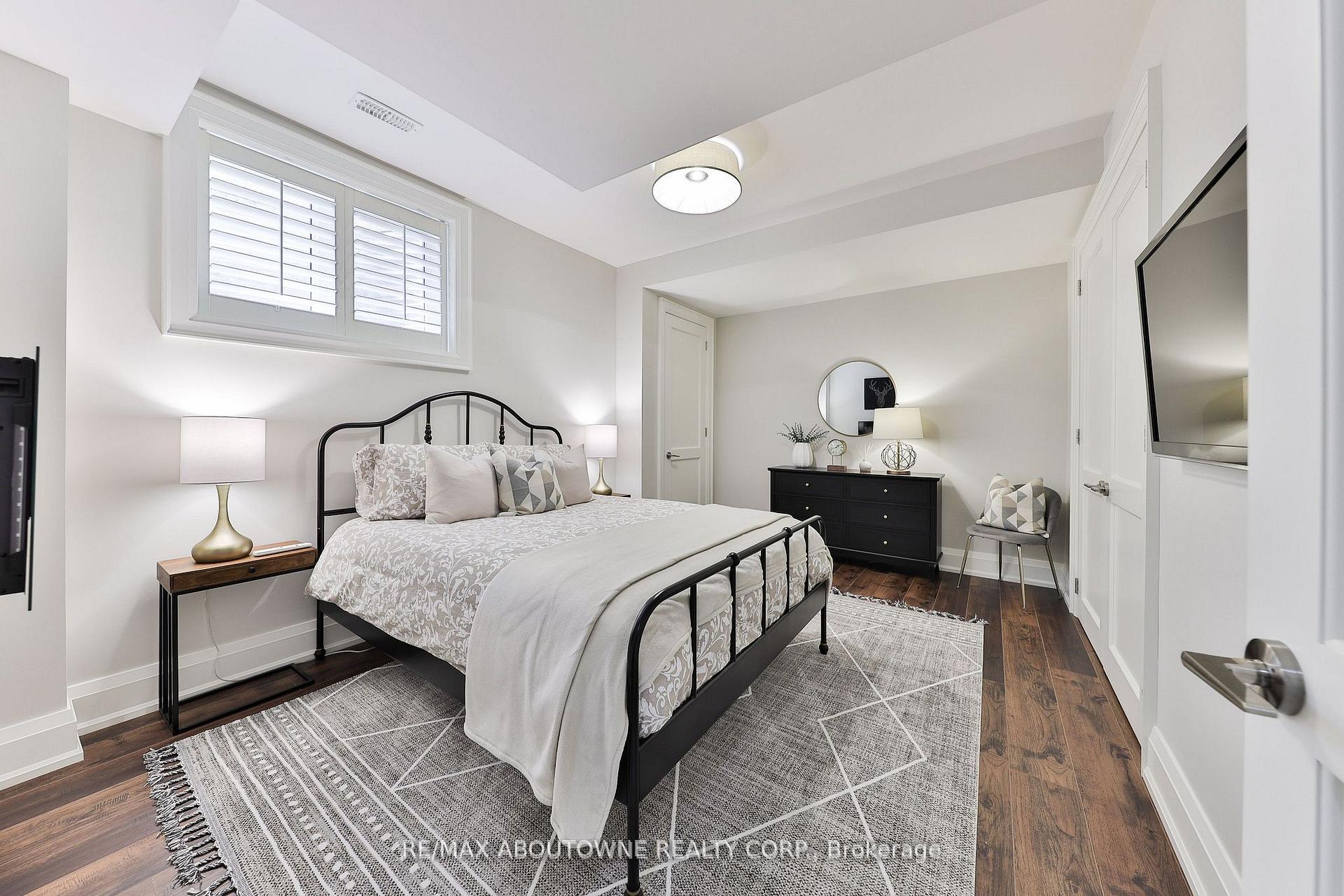 Property photo 35