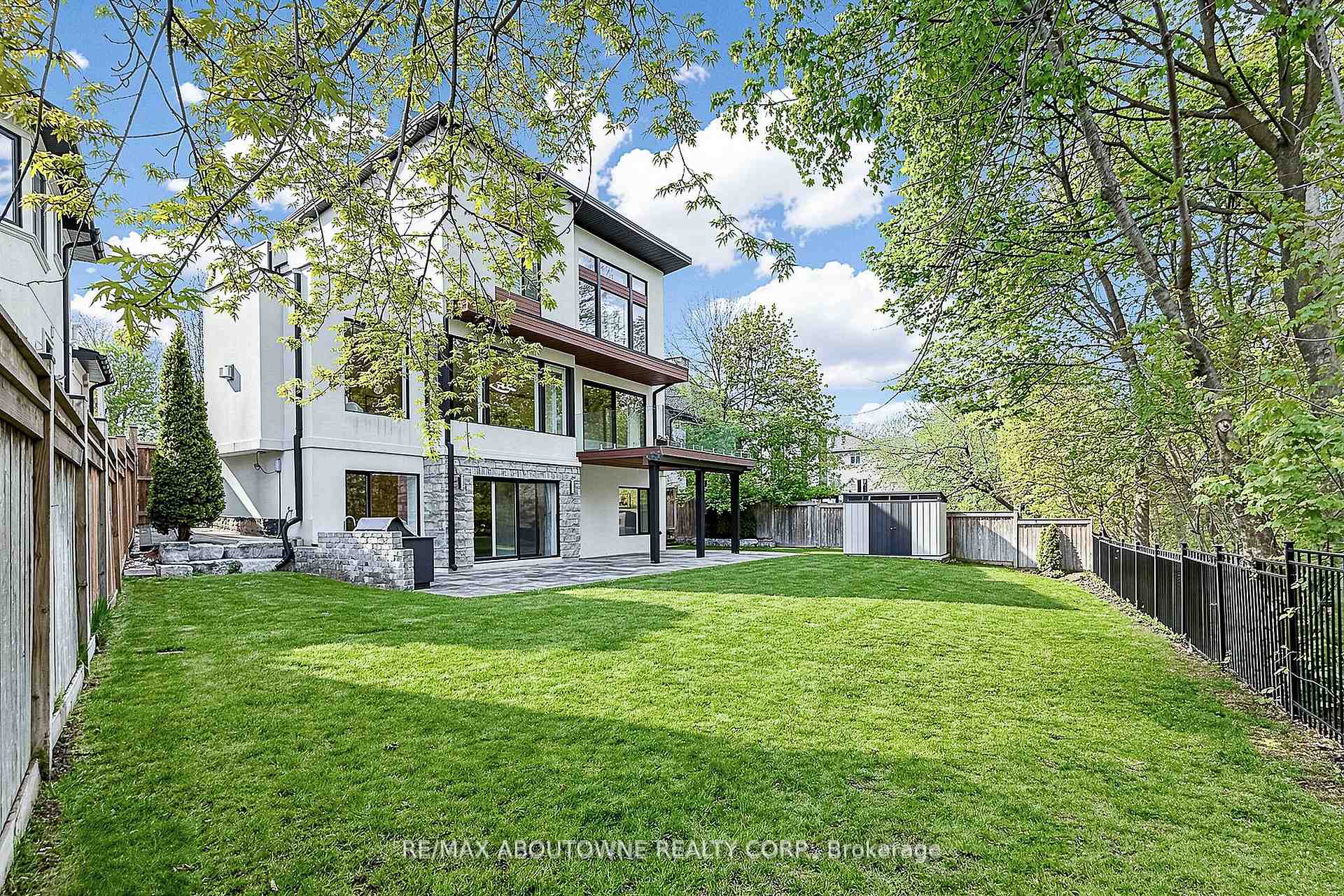 Property photo 32