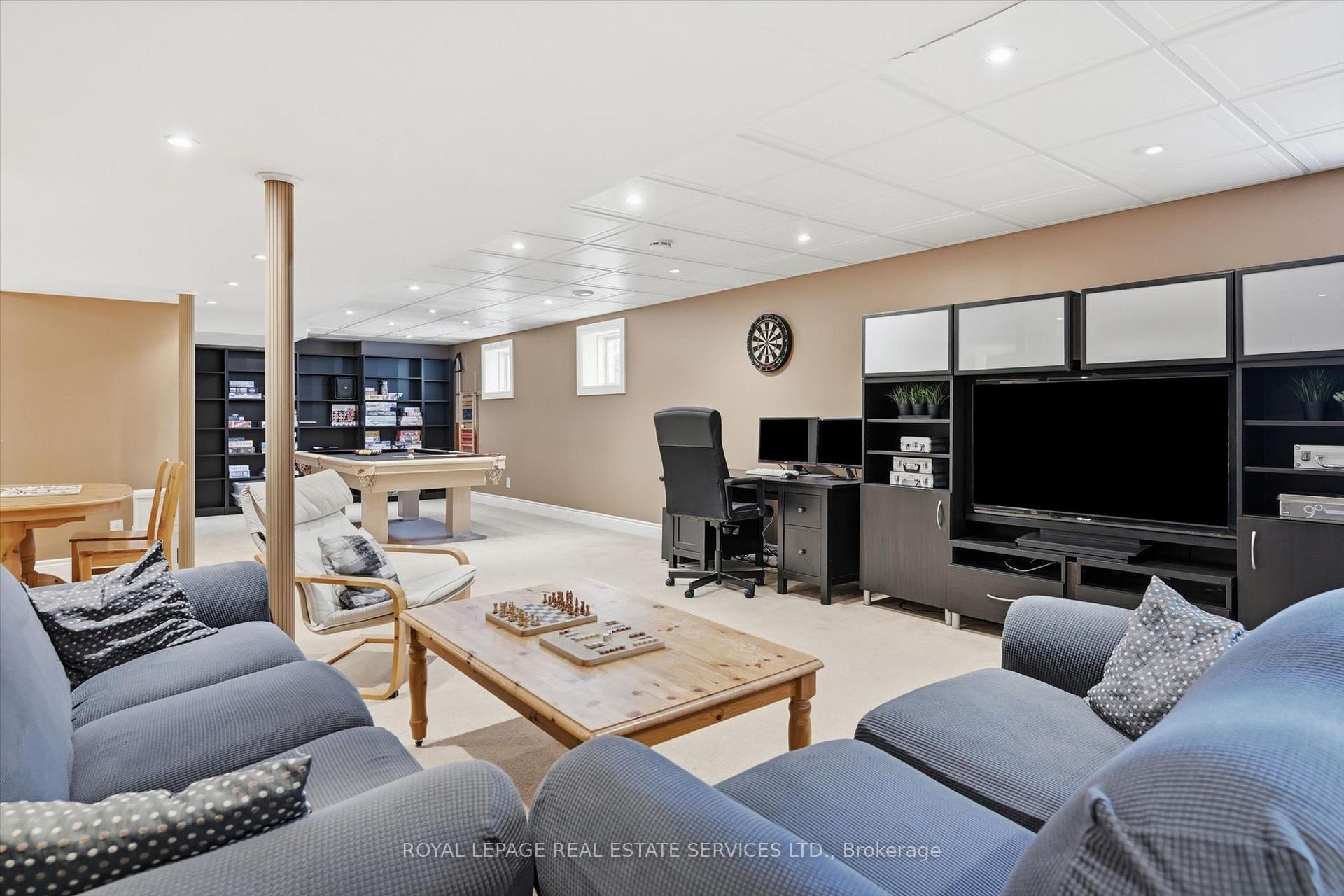 Property photo 35