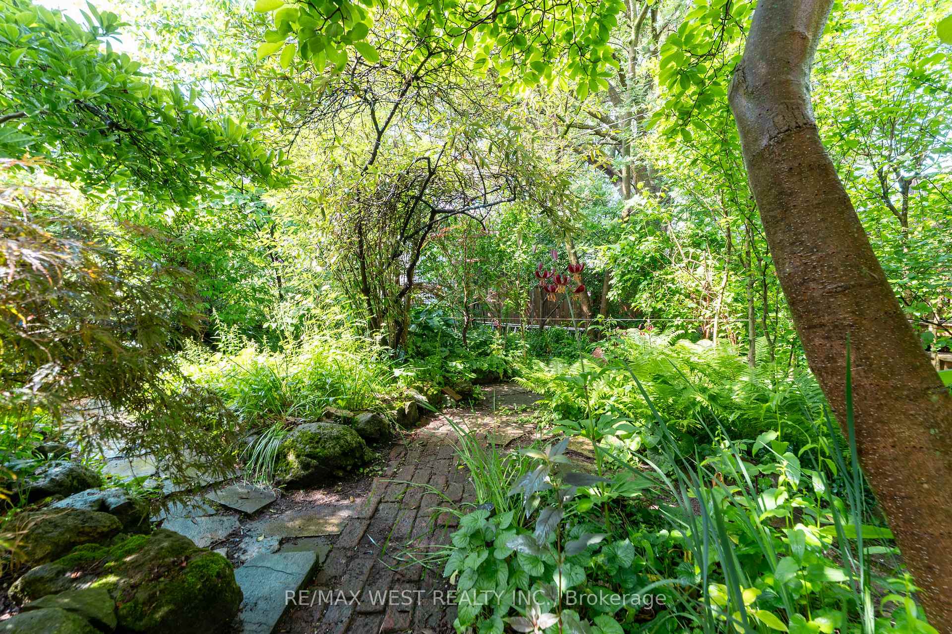 Property photo 36