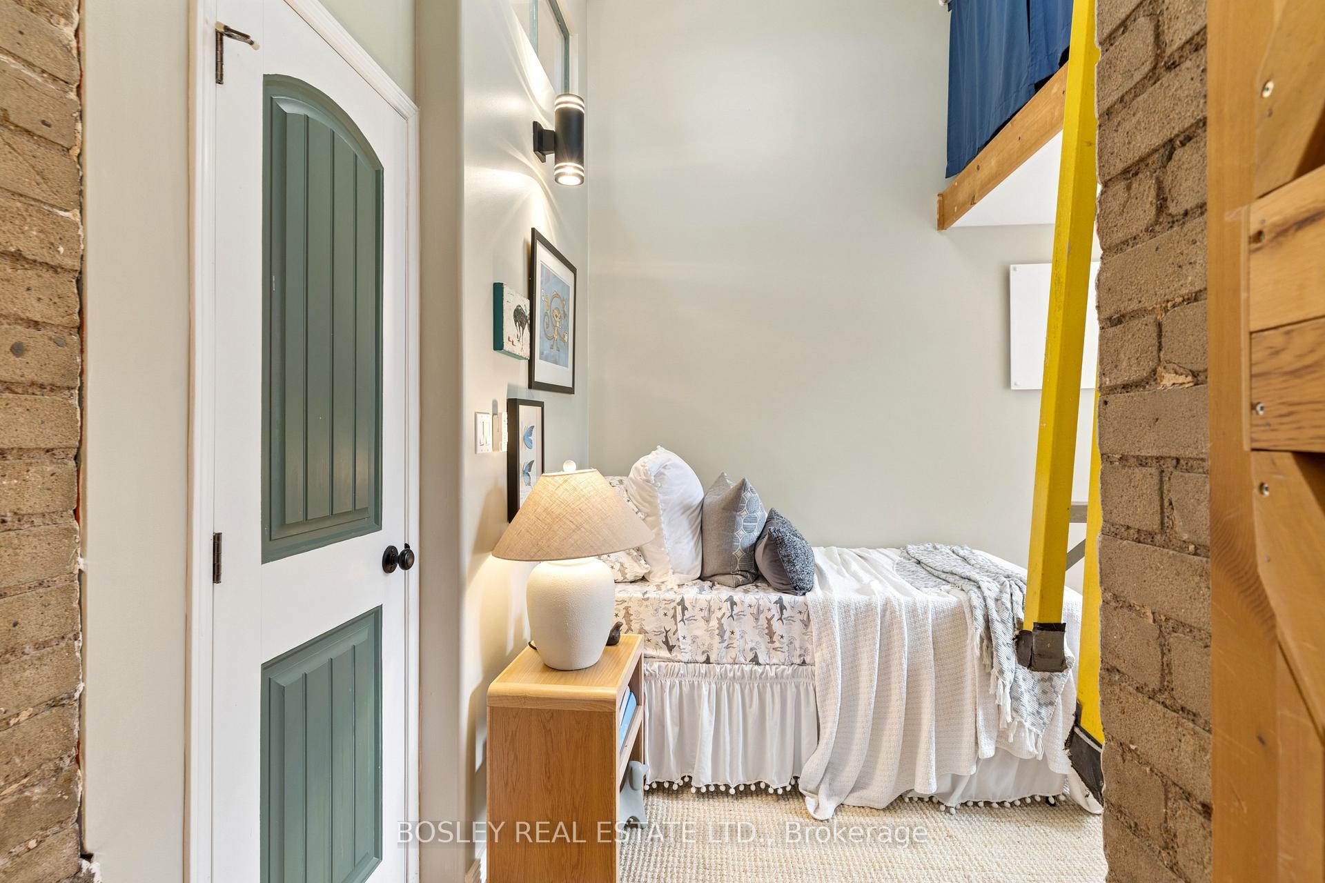 Property photo 32