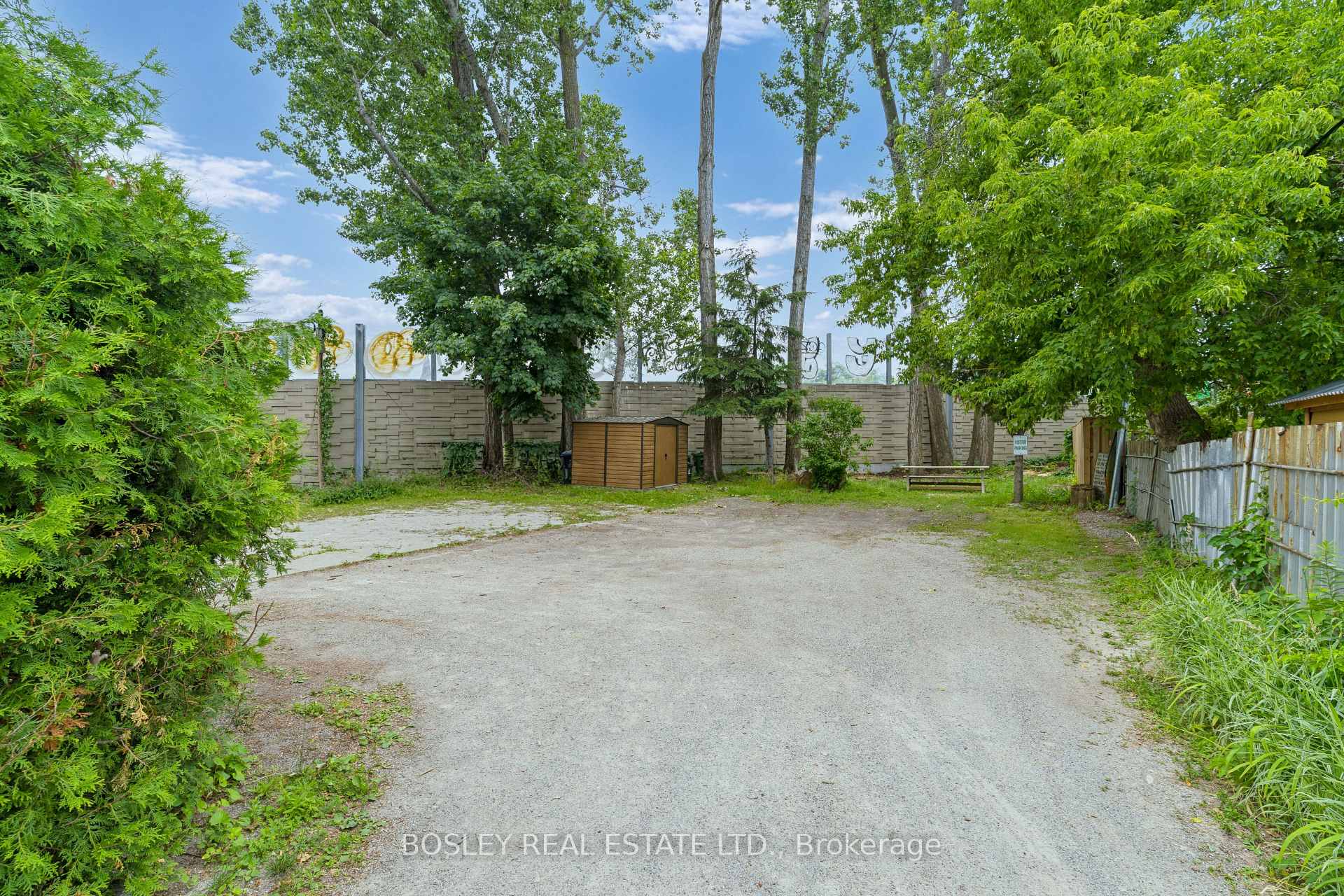 Property photo 33