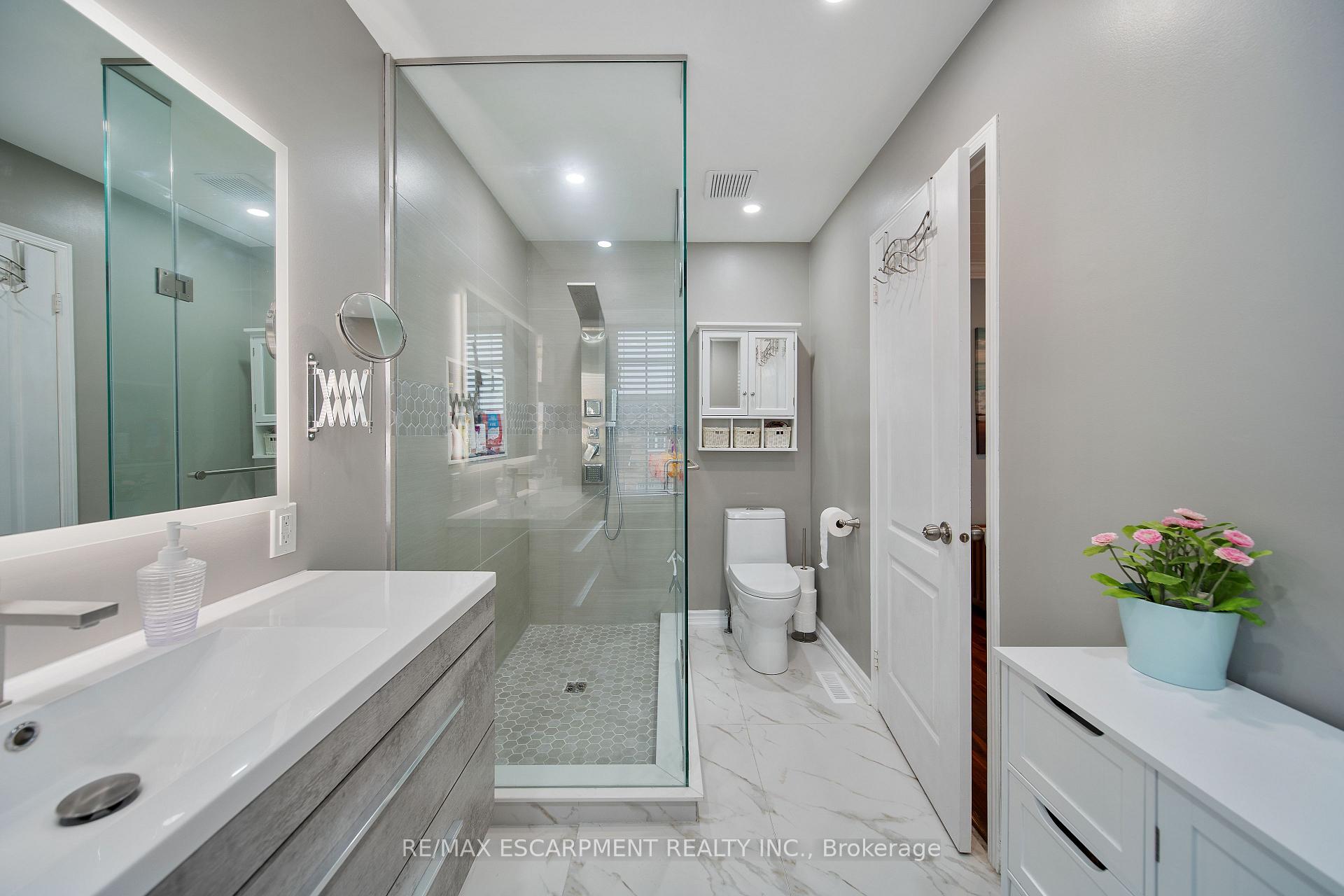 Property photo 74