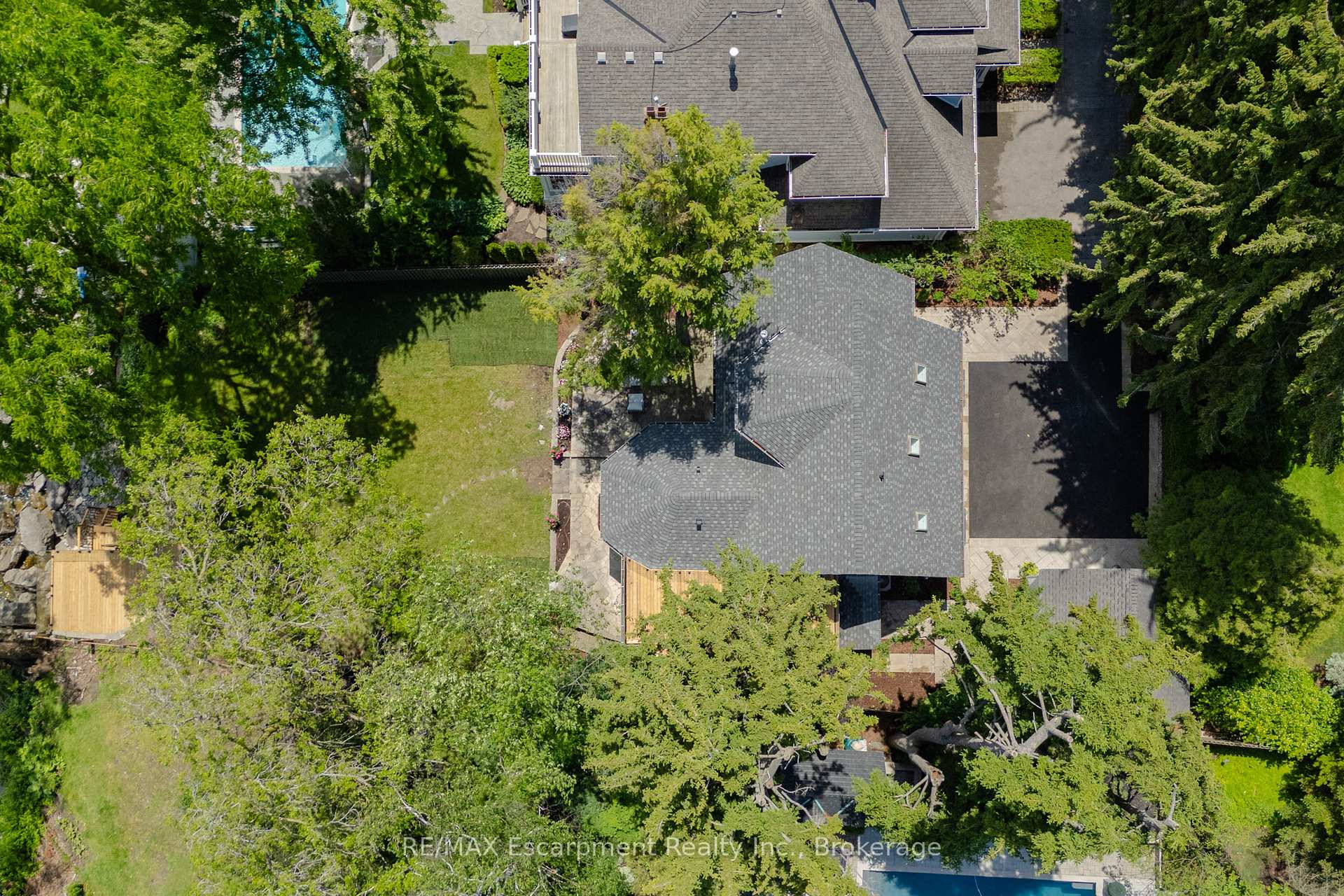 Property photo 40