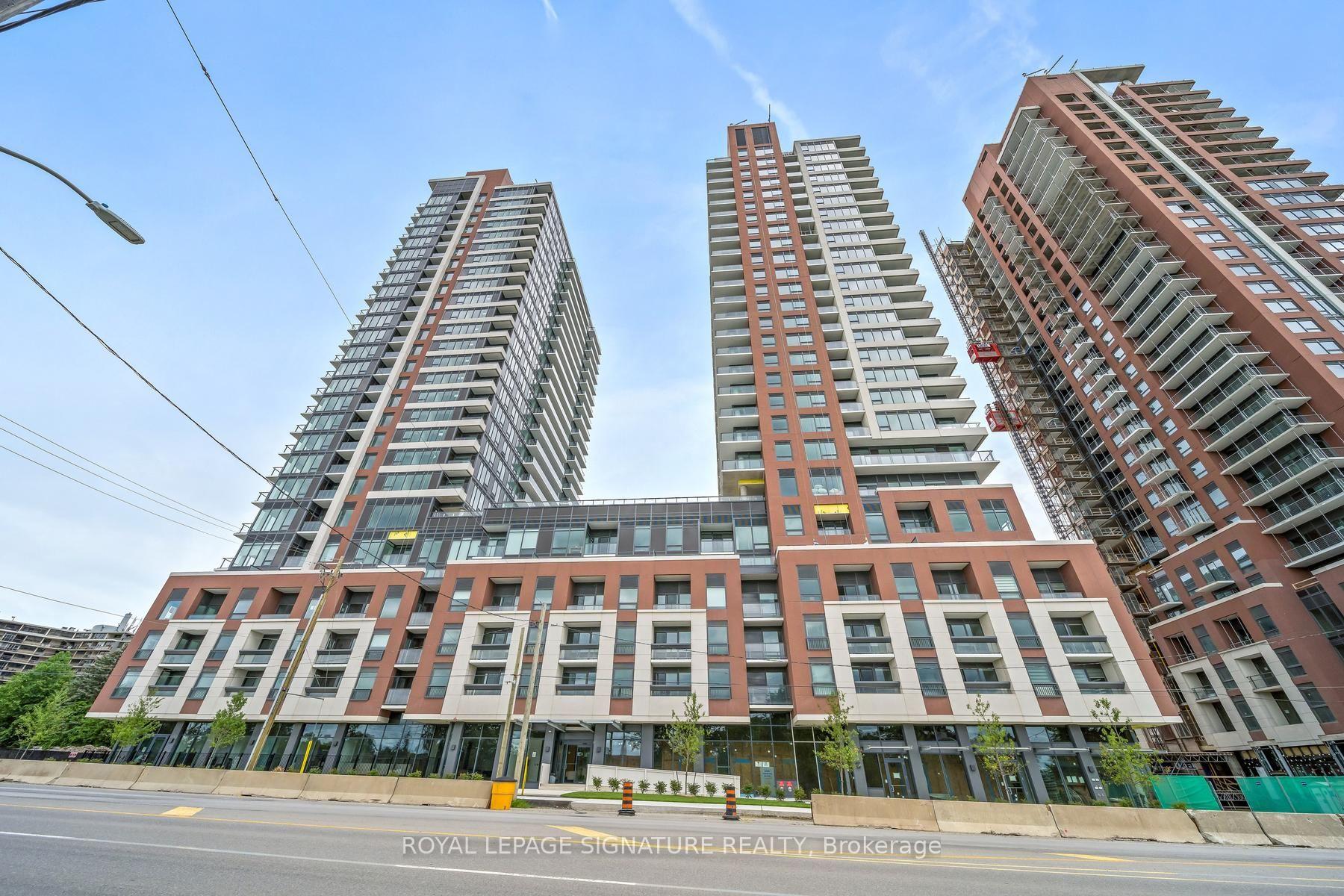 711 – 4010 Eglinton Avenue W