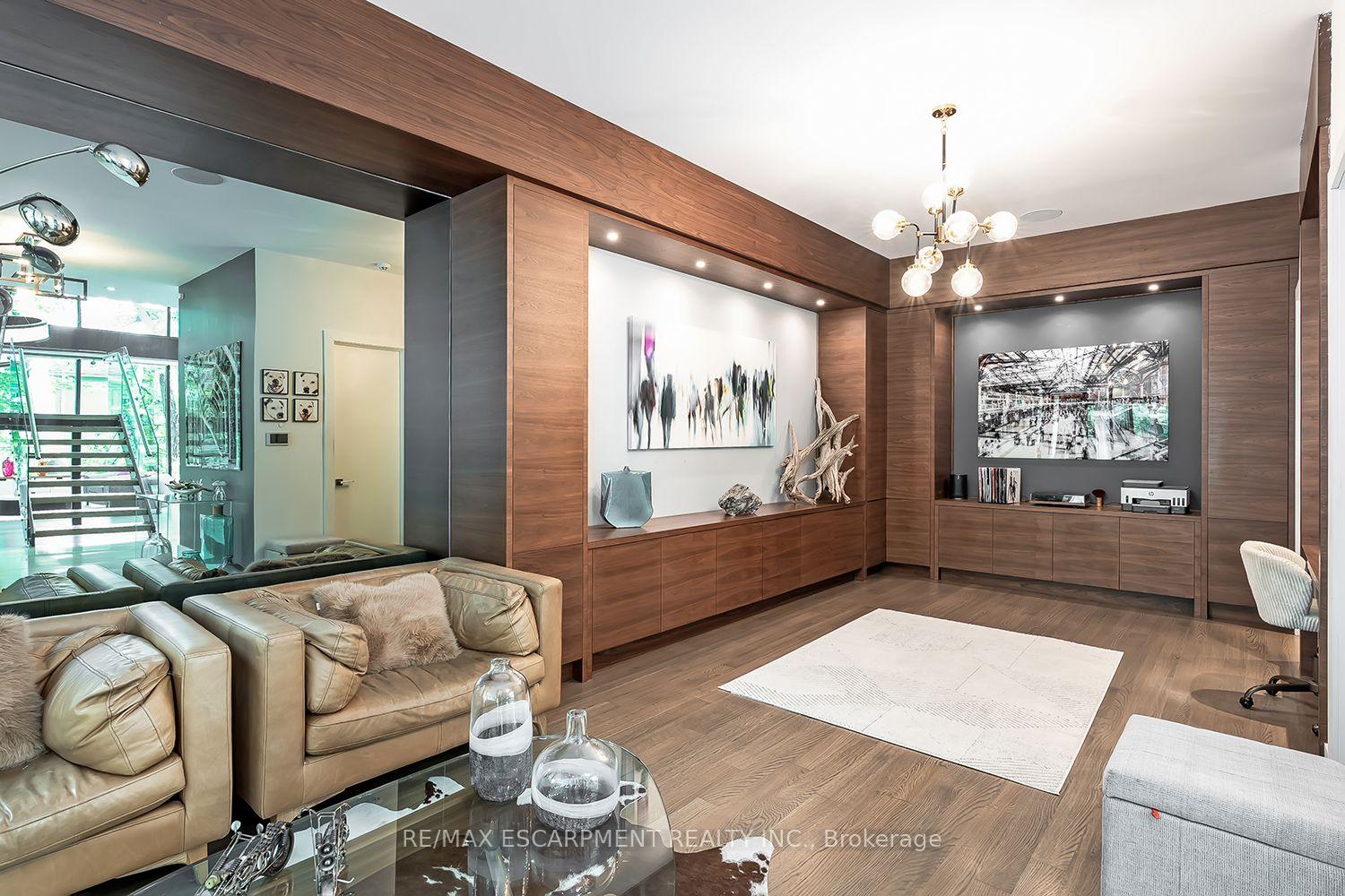 Property photo 44
