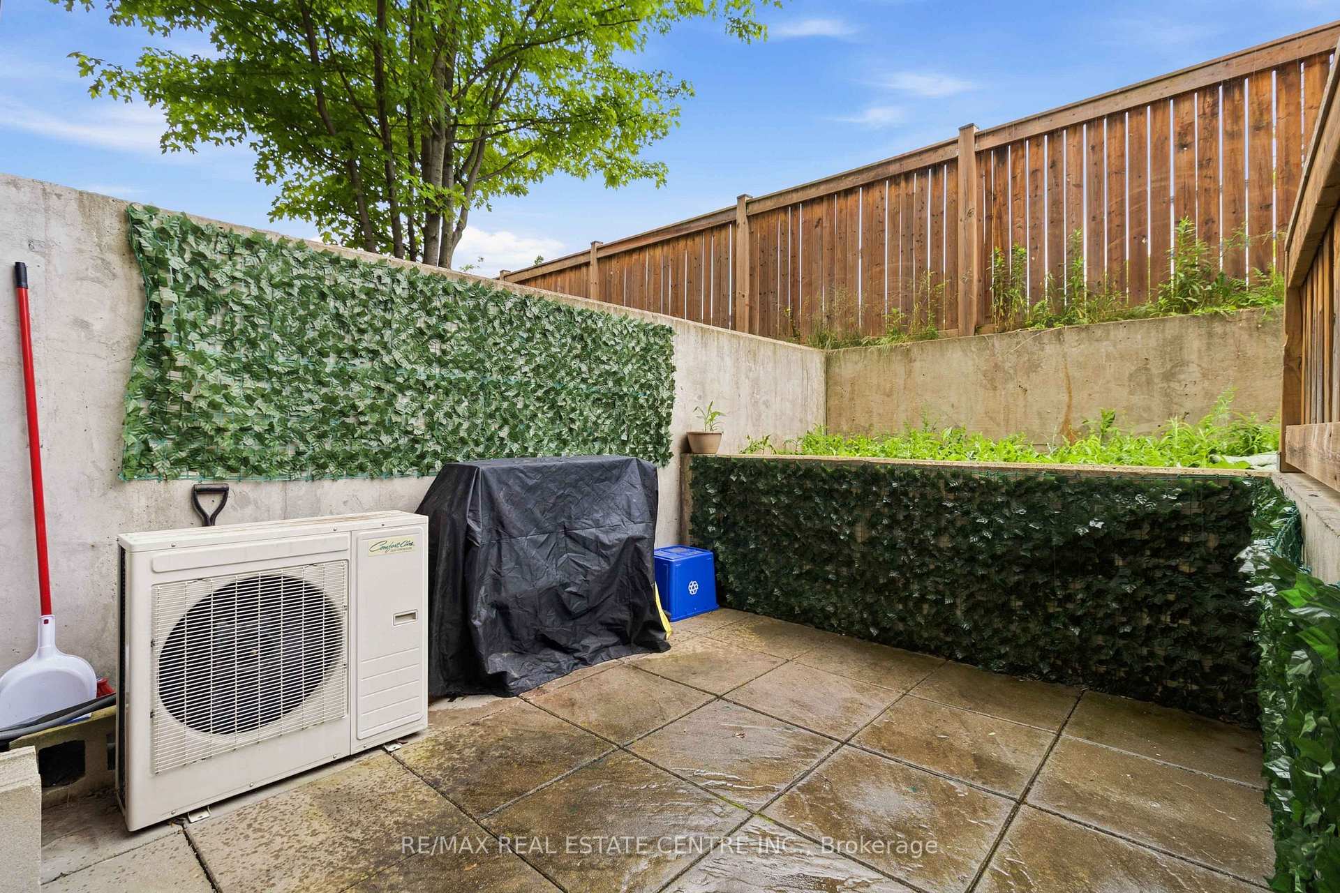 Property photo 40