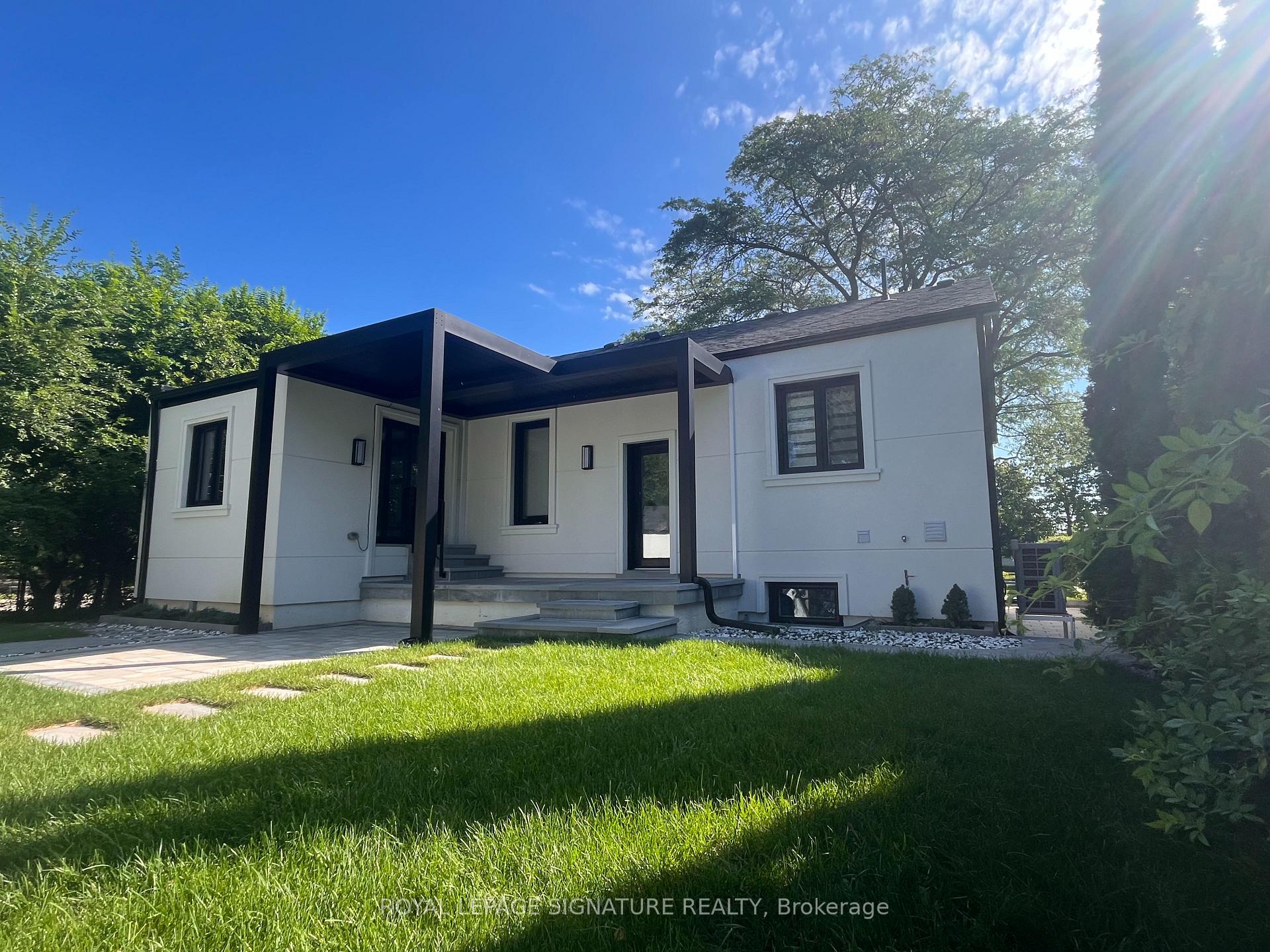 Main Floor – 64 Twenty Third Street