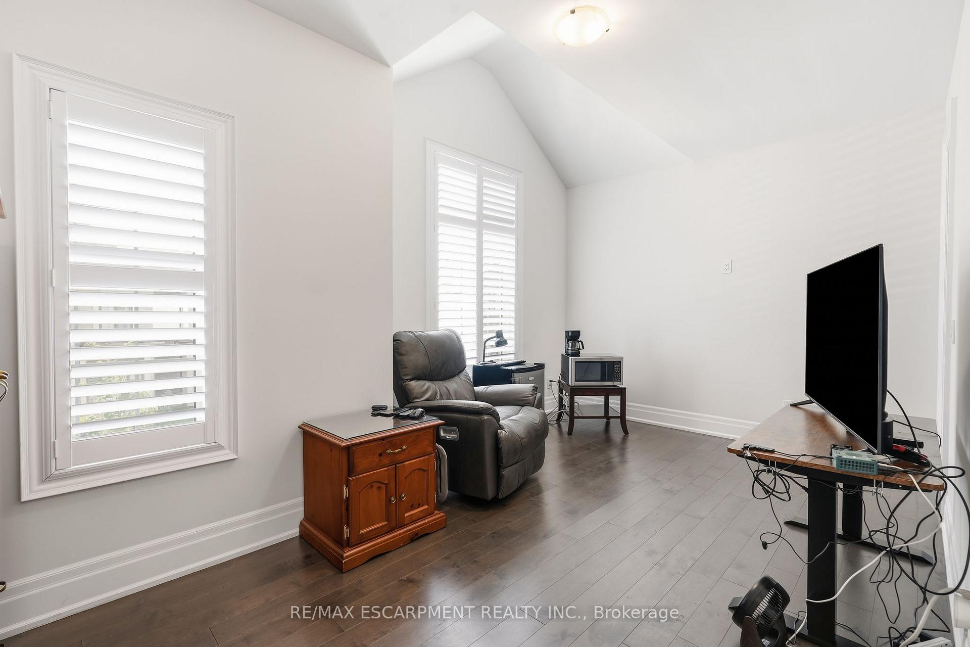 Property photo 36
