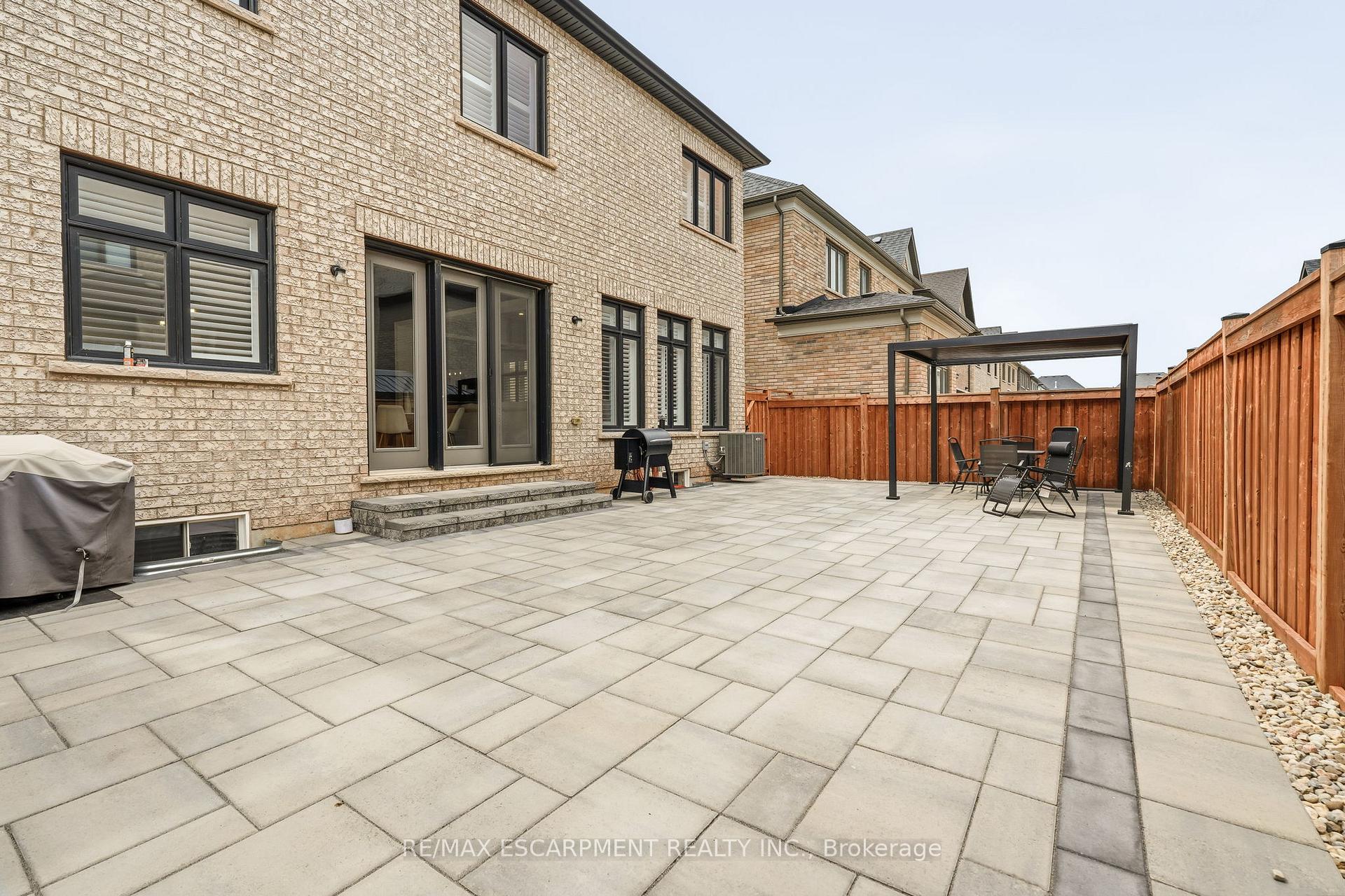 Property photo 44