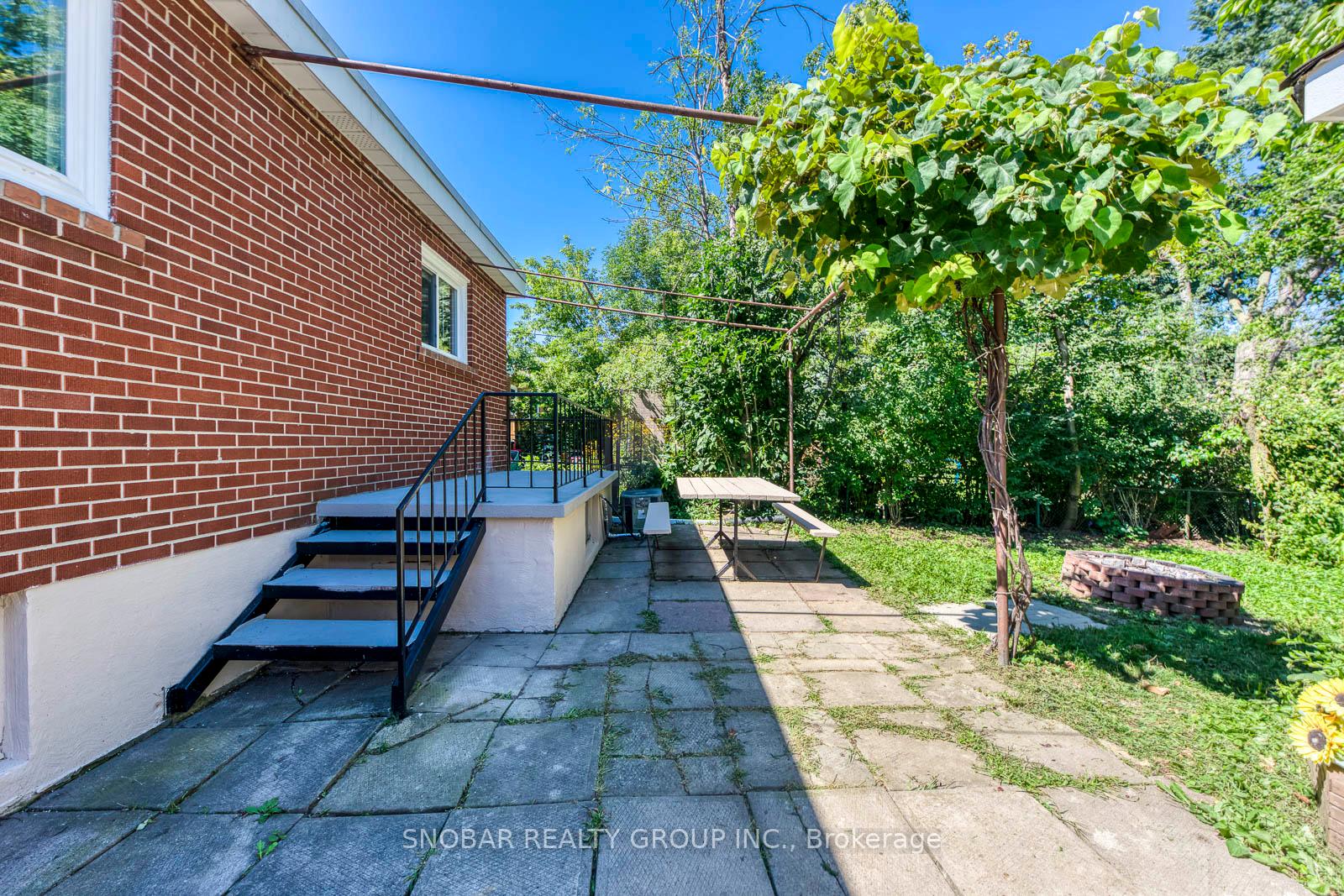 Property photo 24