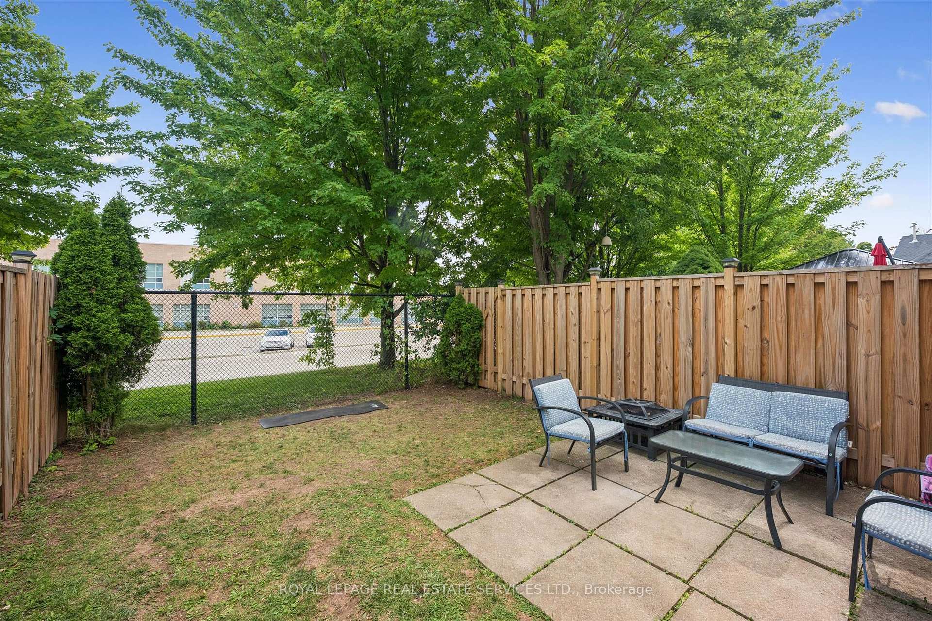 Property photo 33