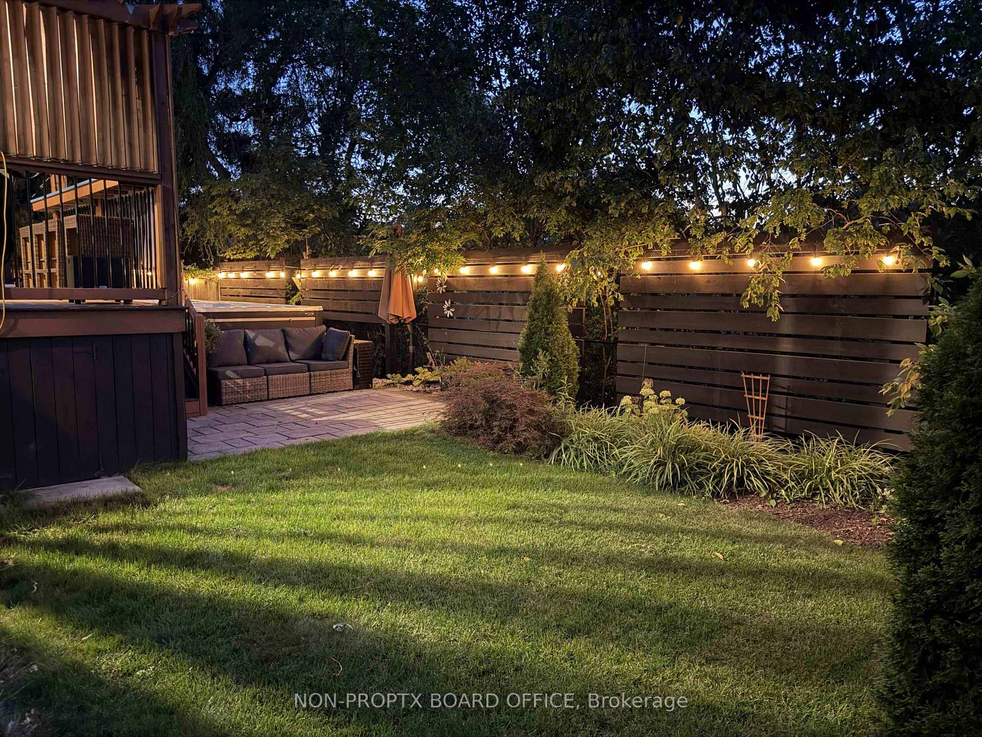 Property photo 32