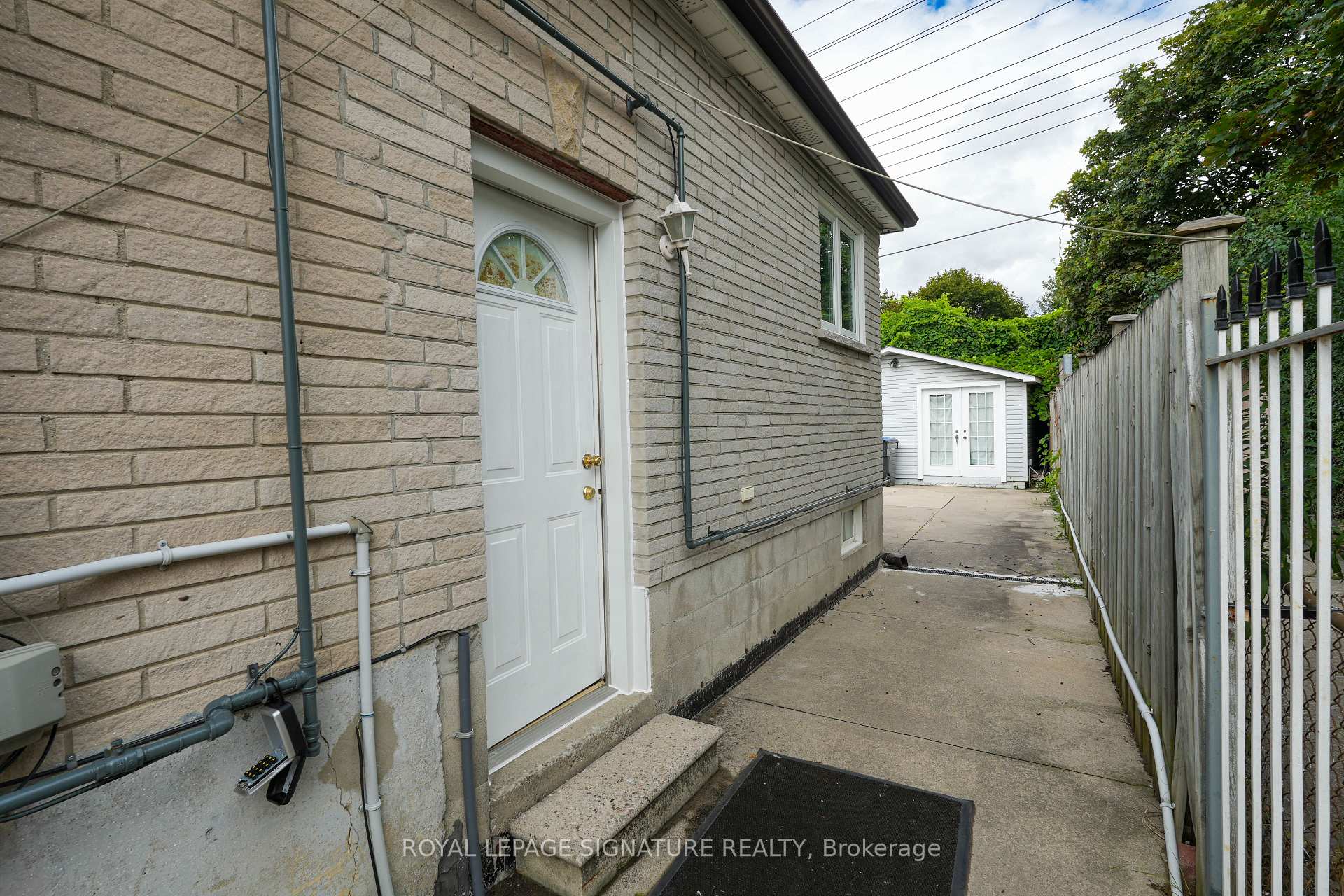 674 Abana Road