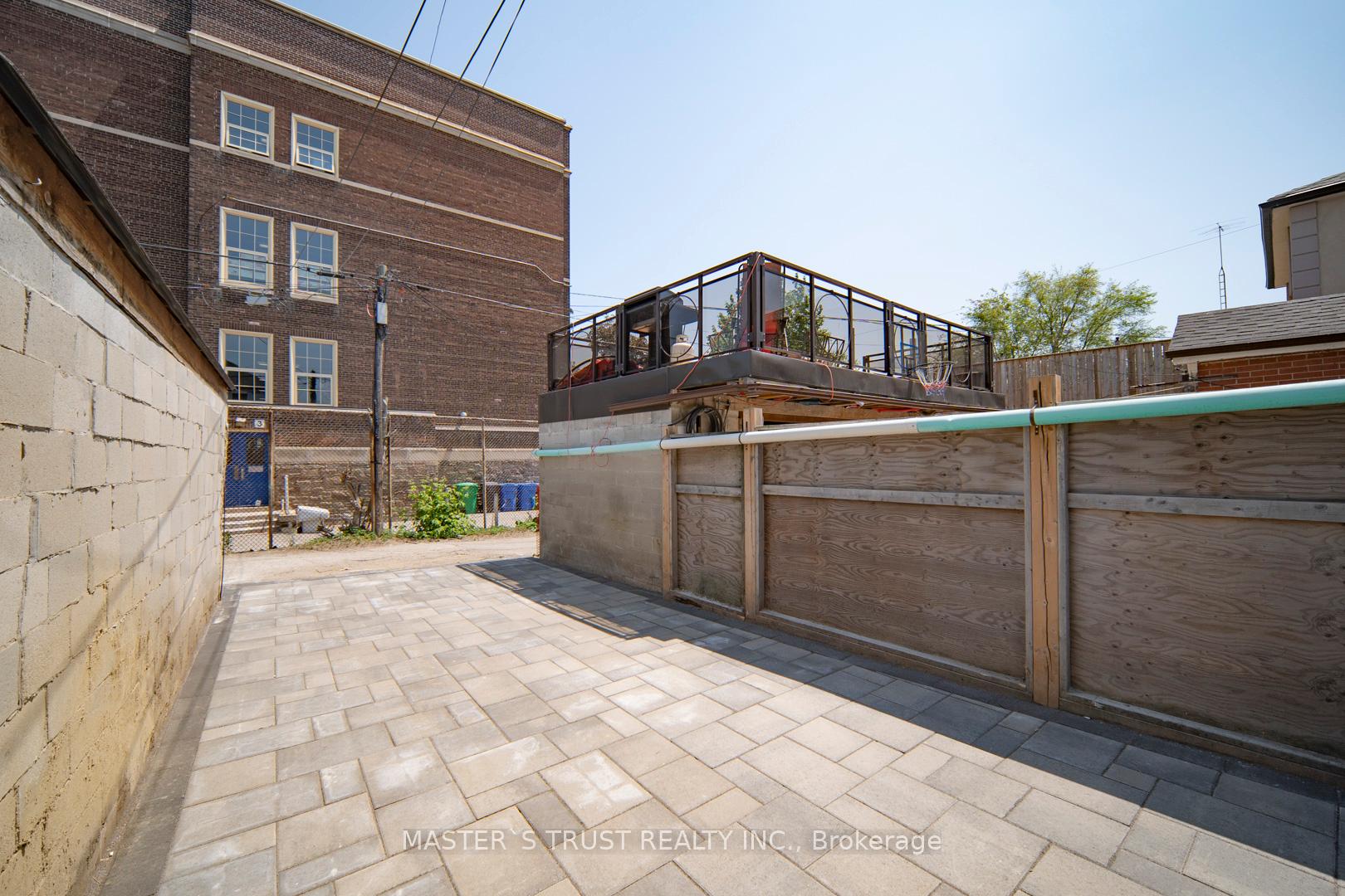 Property photo 12