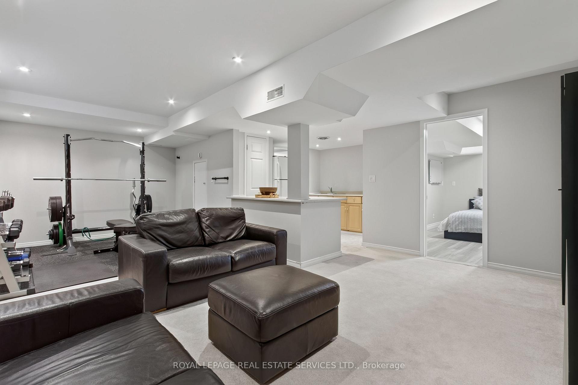Property photo 32