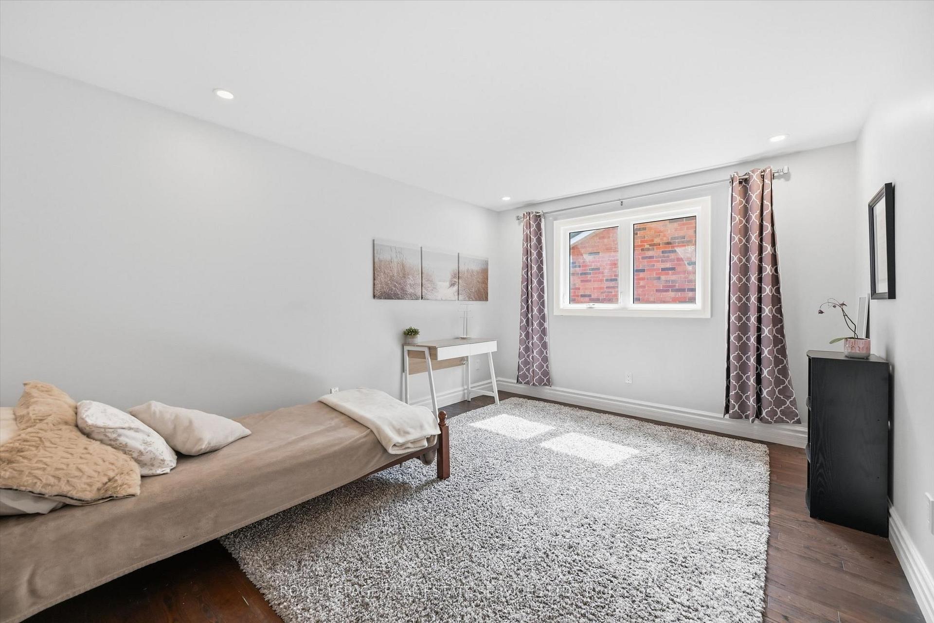 Property photo 35