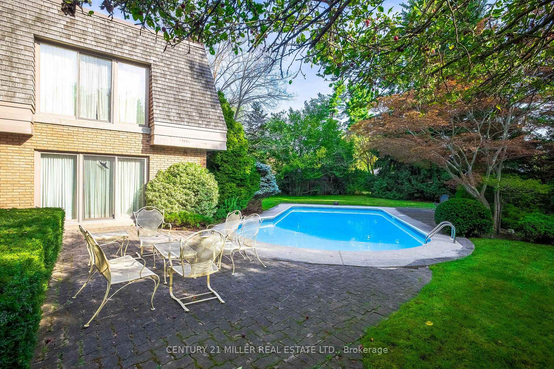 Property photo 11