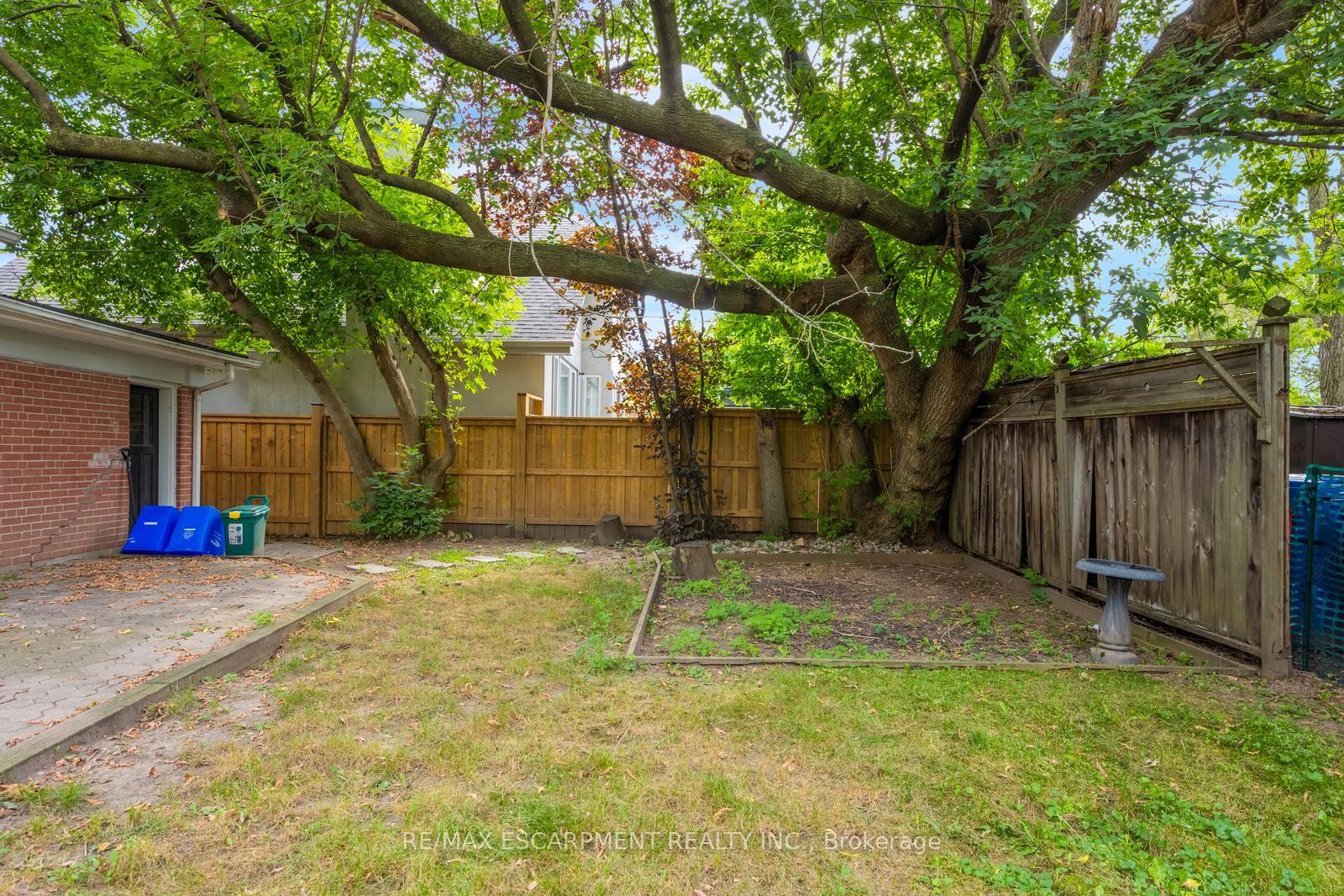 Property photo 38